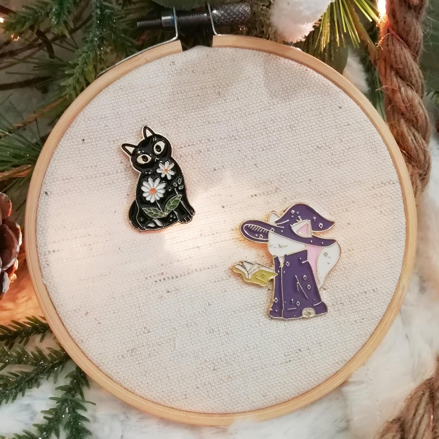 Magnetic needle holder / needle minder "Wizard cat" and "Flower cat"