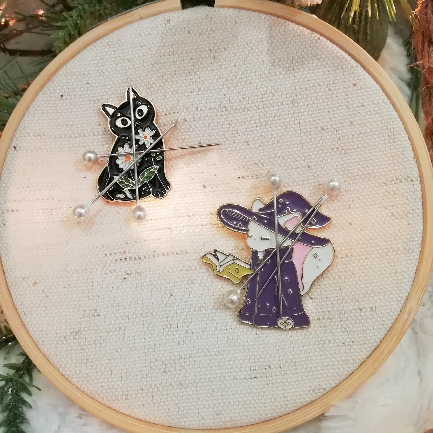Magnetic needle holder / needle minder "Wizard cat" and "Flower cat"