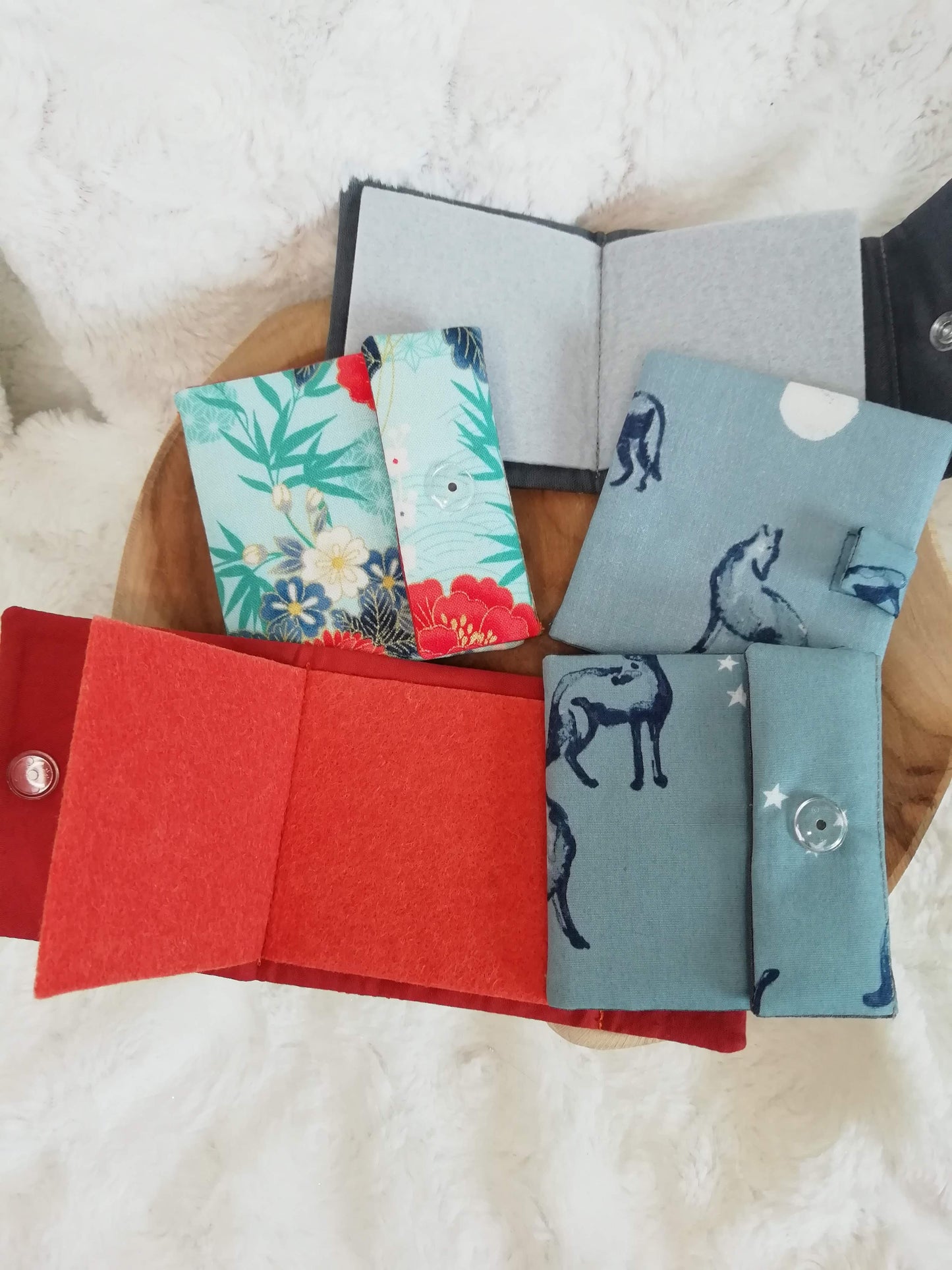 Needlepoint notebook / travel needle holder "Wolves" "Japanese flowers"