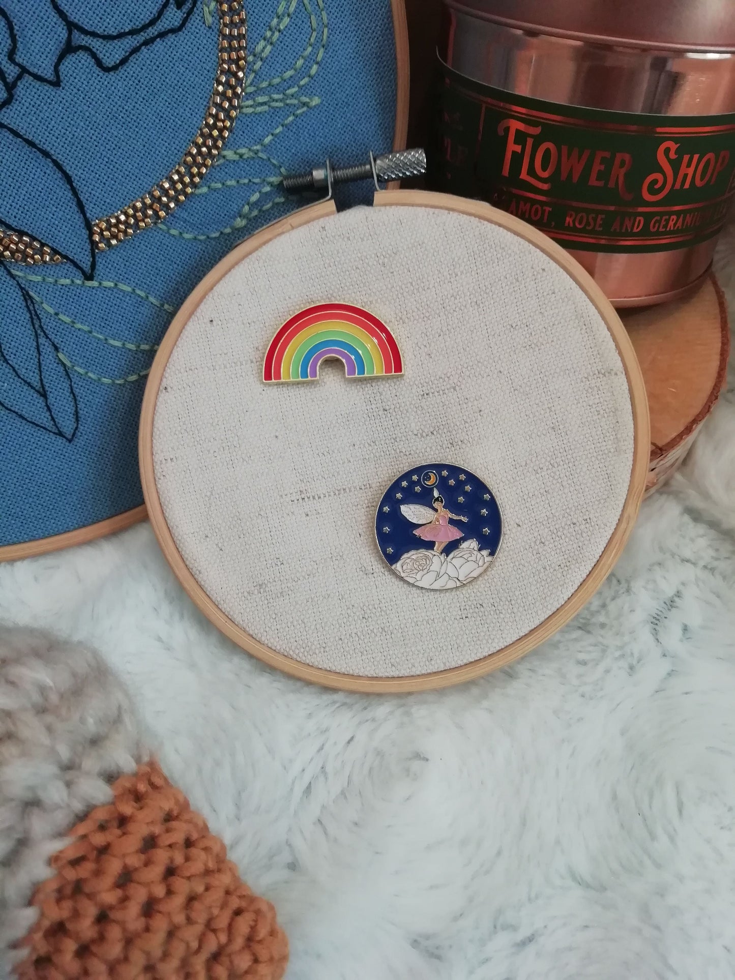 Magnetic needle holder for “Rainbow” “Dancing Fairy” embroidery