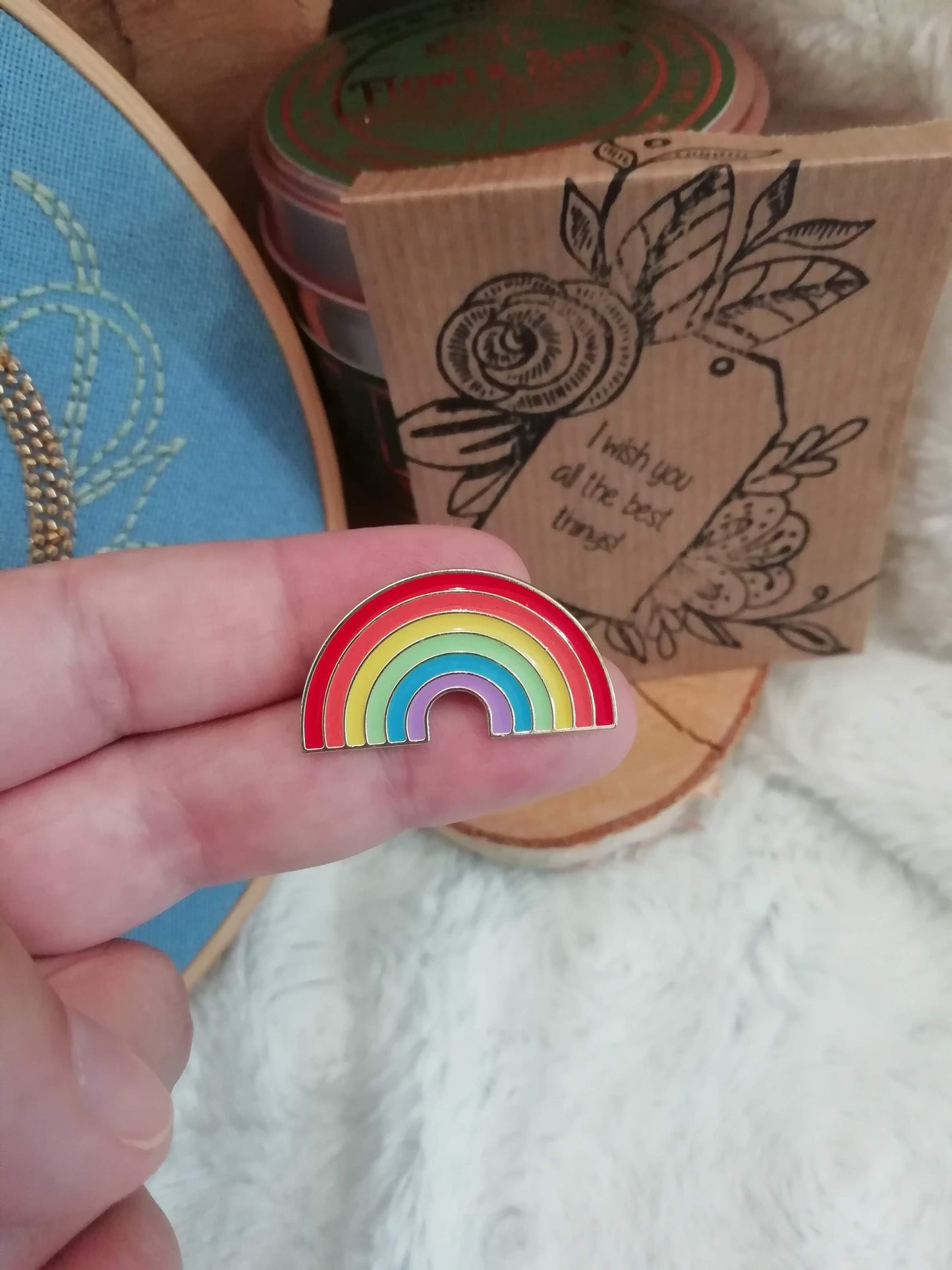 Magnetic needle holder for “Rainbow” “Dancing Fairy” embroidery