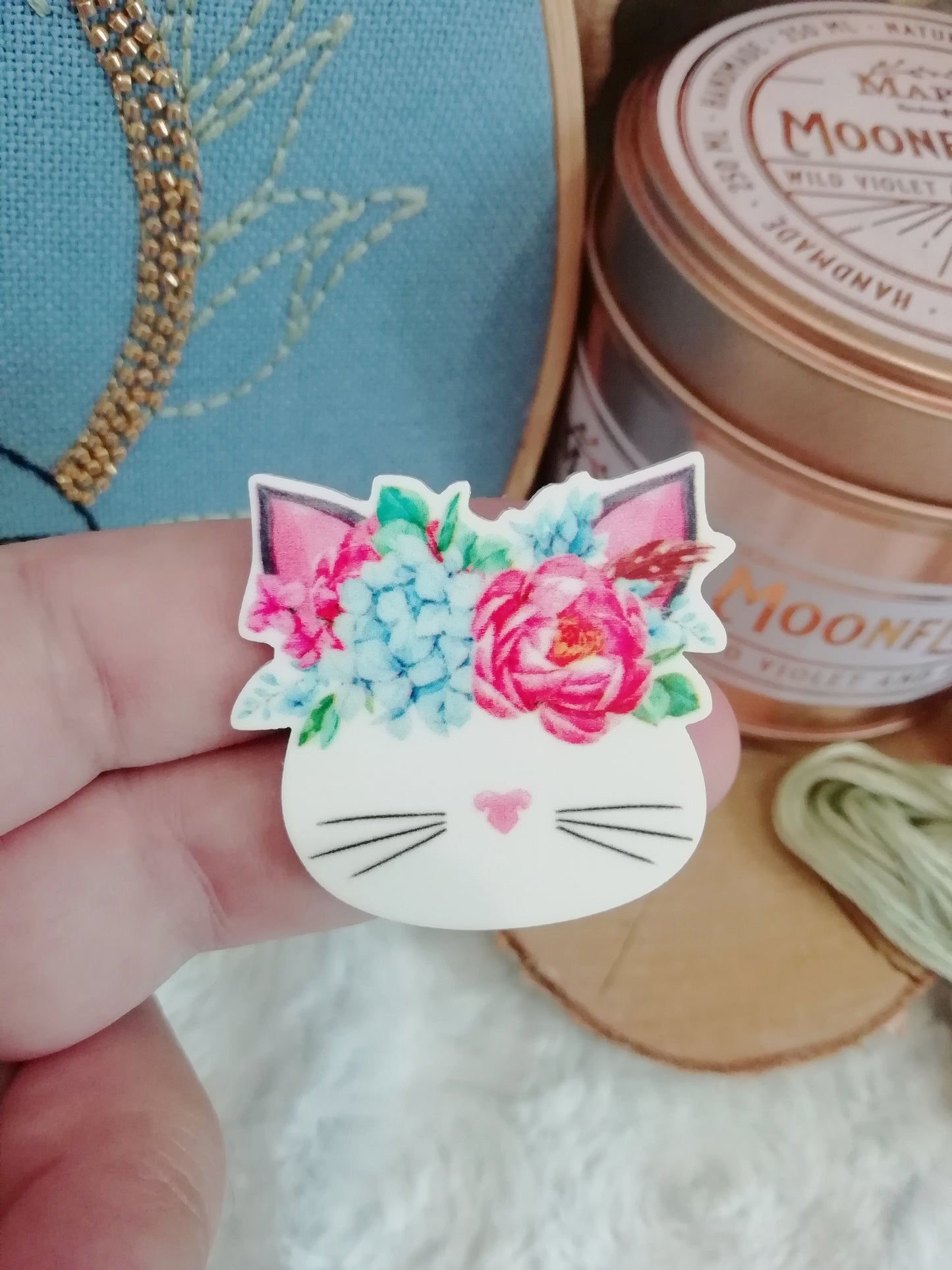 Porte aiguille aimanté / needle minder "Chat couronne", "Stay pawsitive" ou "Grenouille in love"