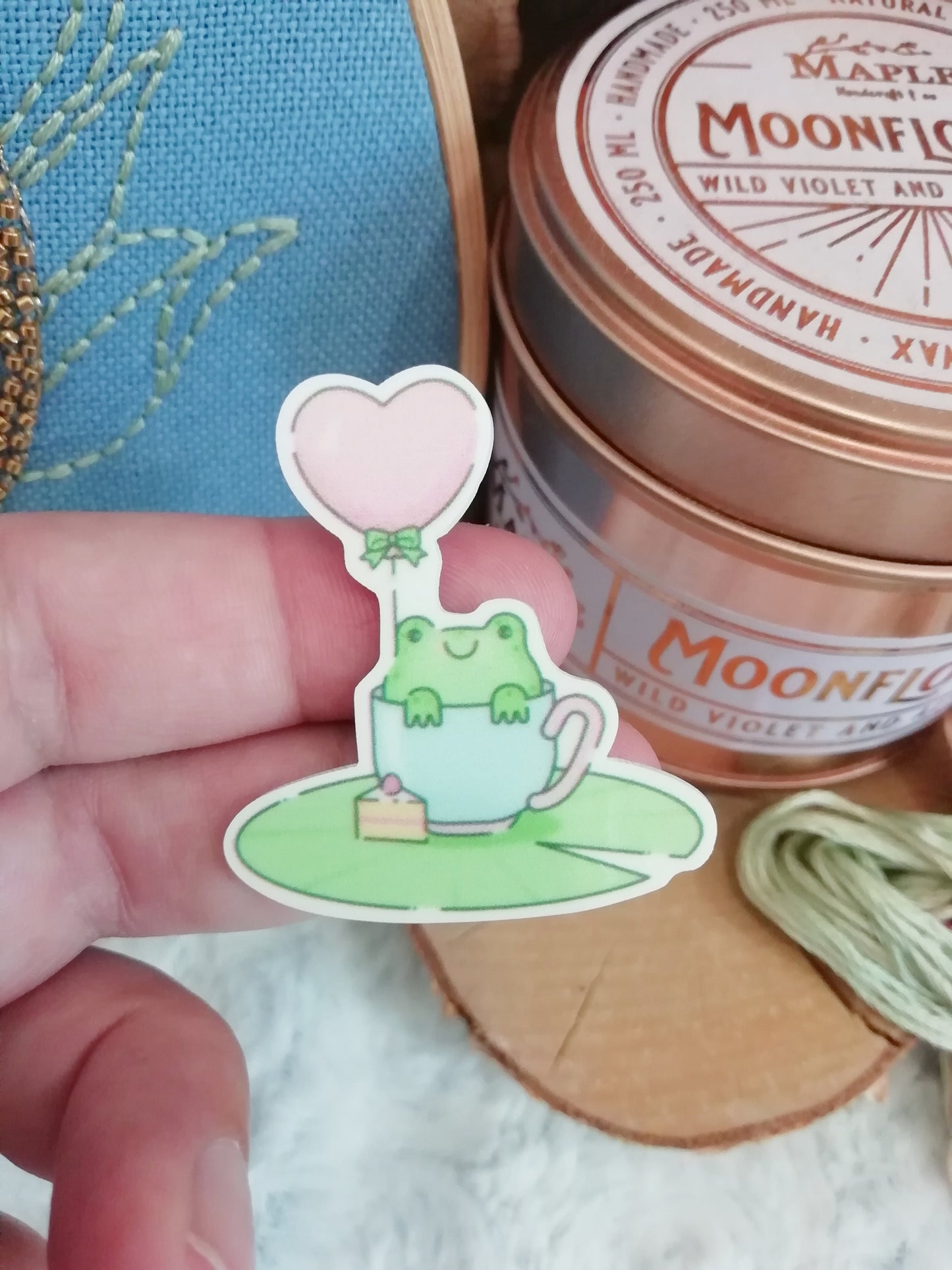 Porte aiguille aimanté / needle minder "Chat couronne", "Stay pawsitive" ou "Grenouille in love"