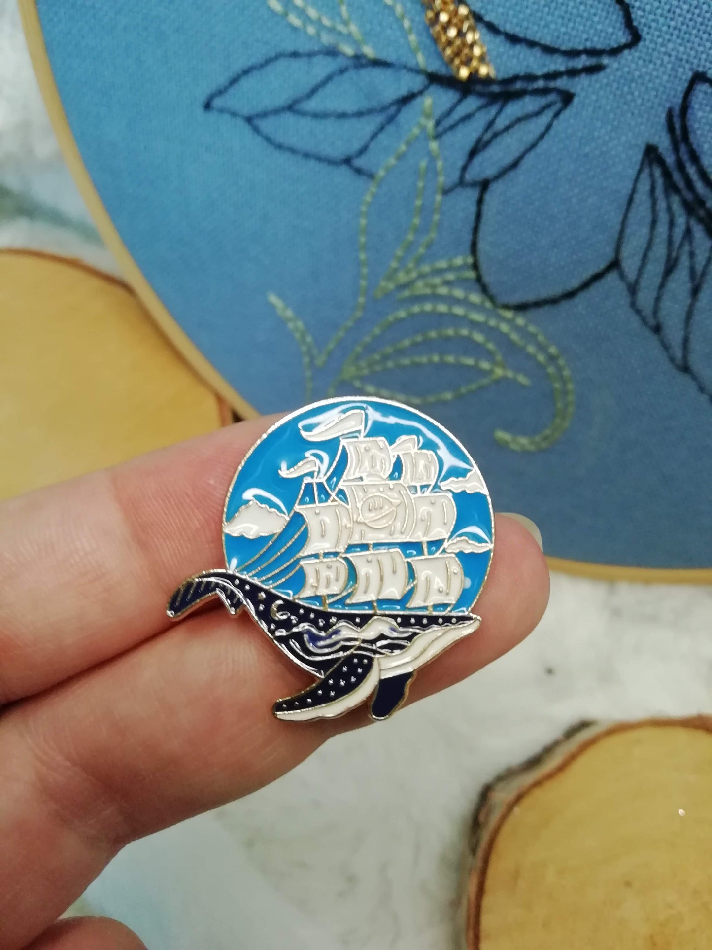 Magnetic needle holder for embroidery "Save the whales", "Oceans clean" and "Whale boat"