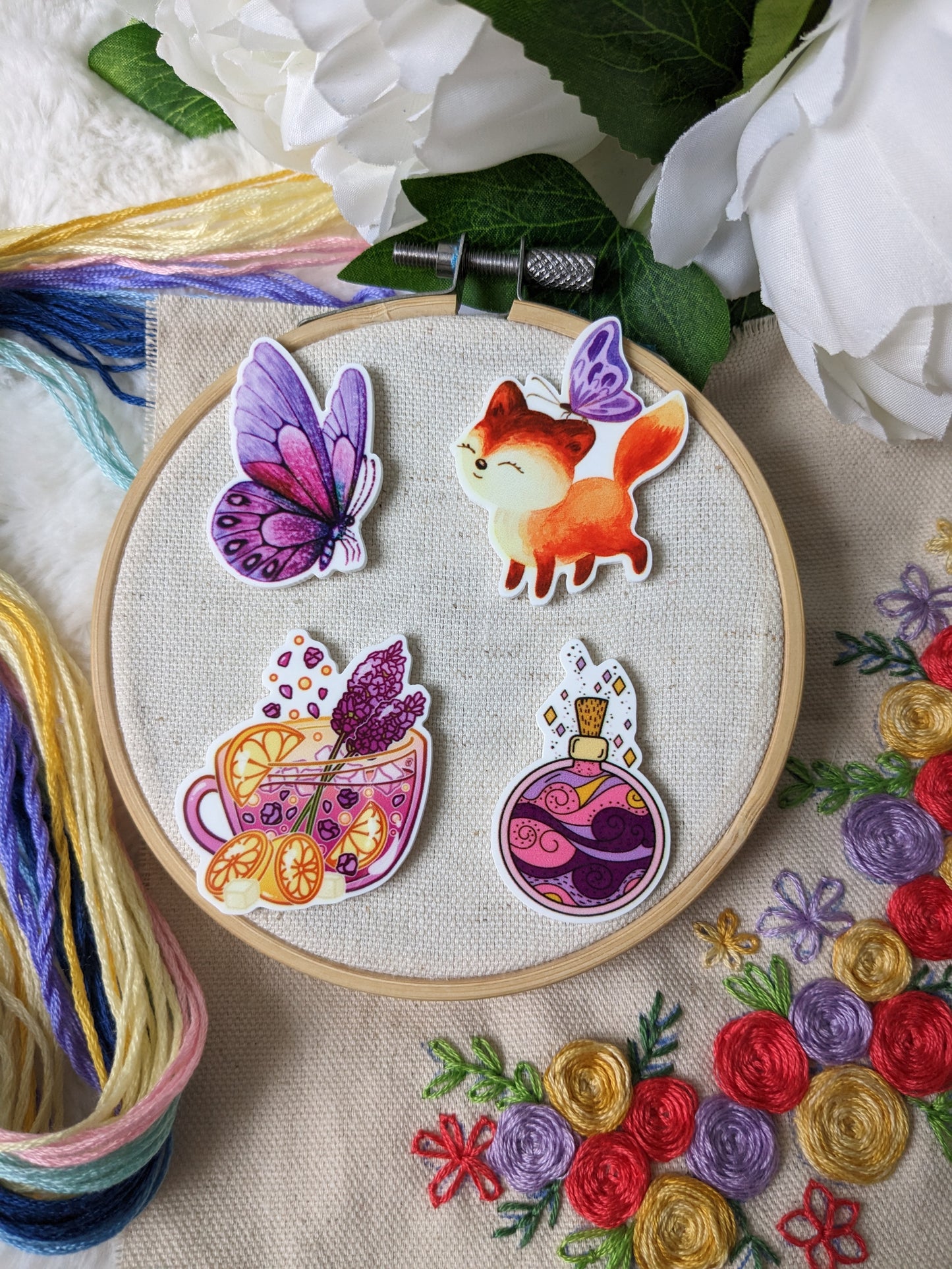Magnetic needle holder / needle minder "Lavender orange tea", "Mauve butterfly", "Viole" or "Fox and butterfly"