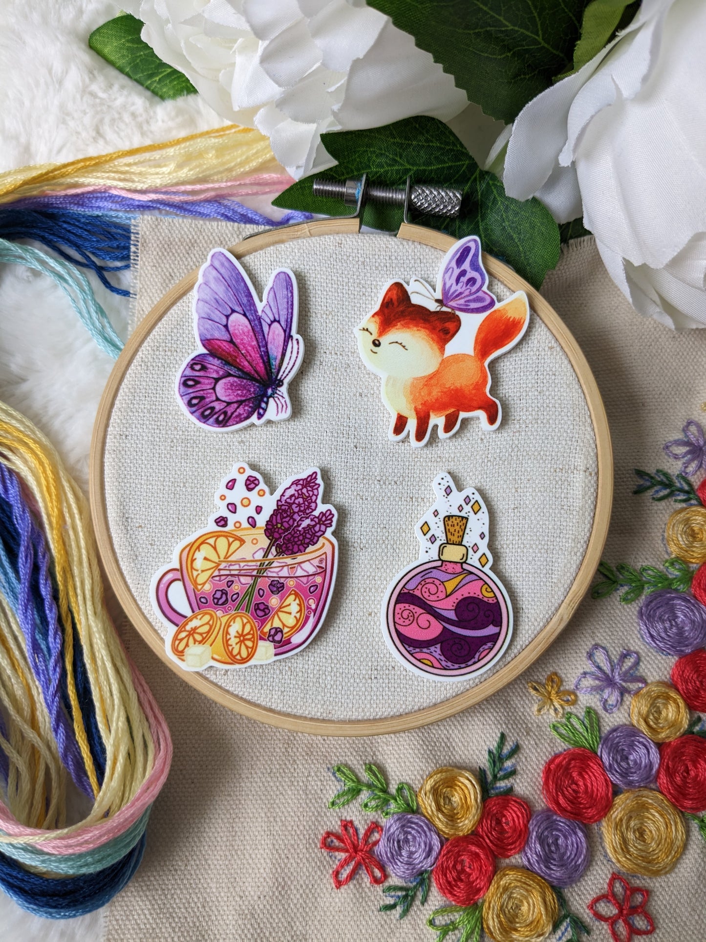 Magnetic needle holder / needle minder "Lavender orange tea", "Mauve butterfly", "Viole" or "Fox and butterfly"