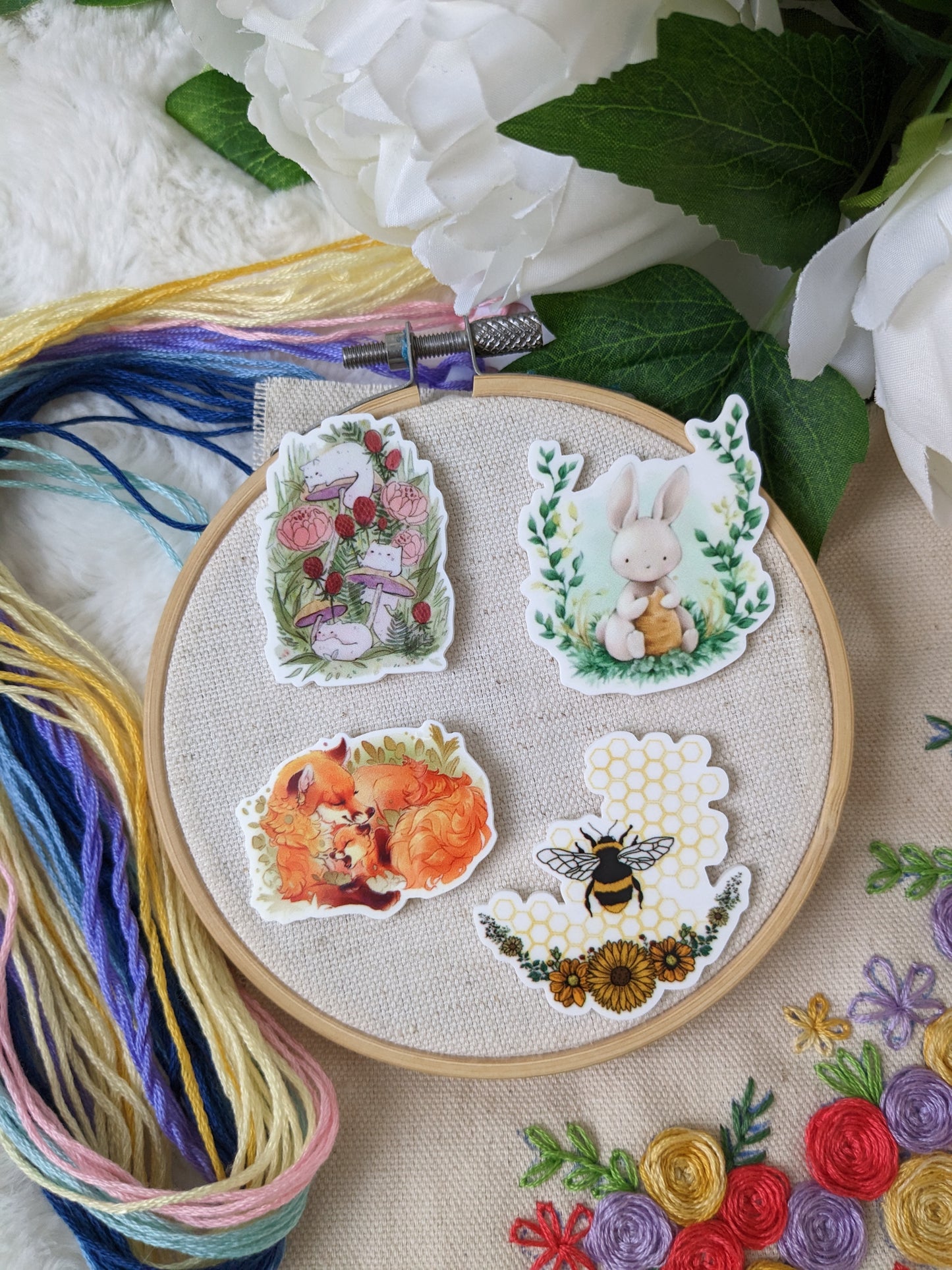 Magnetic needle holder / needle minder "Trio of cats", "Vixen and fox cub", "Bee and cells" or "Rabbit"