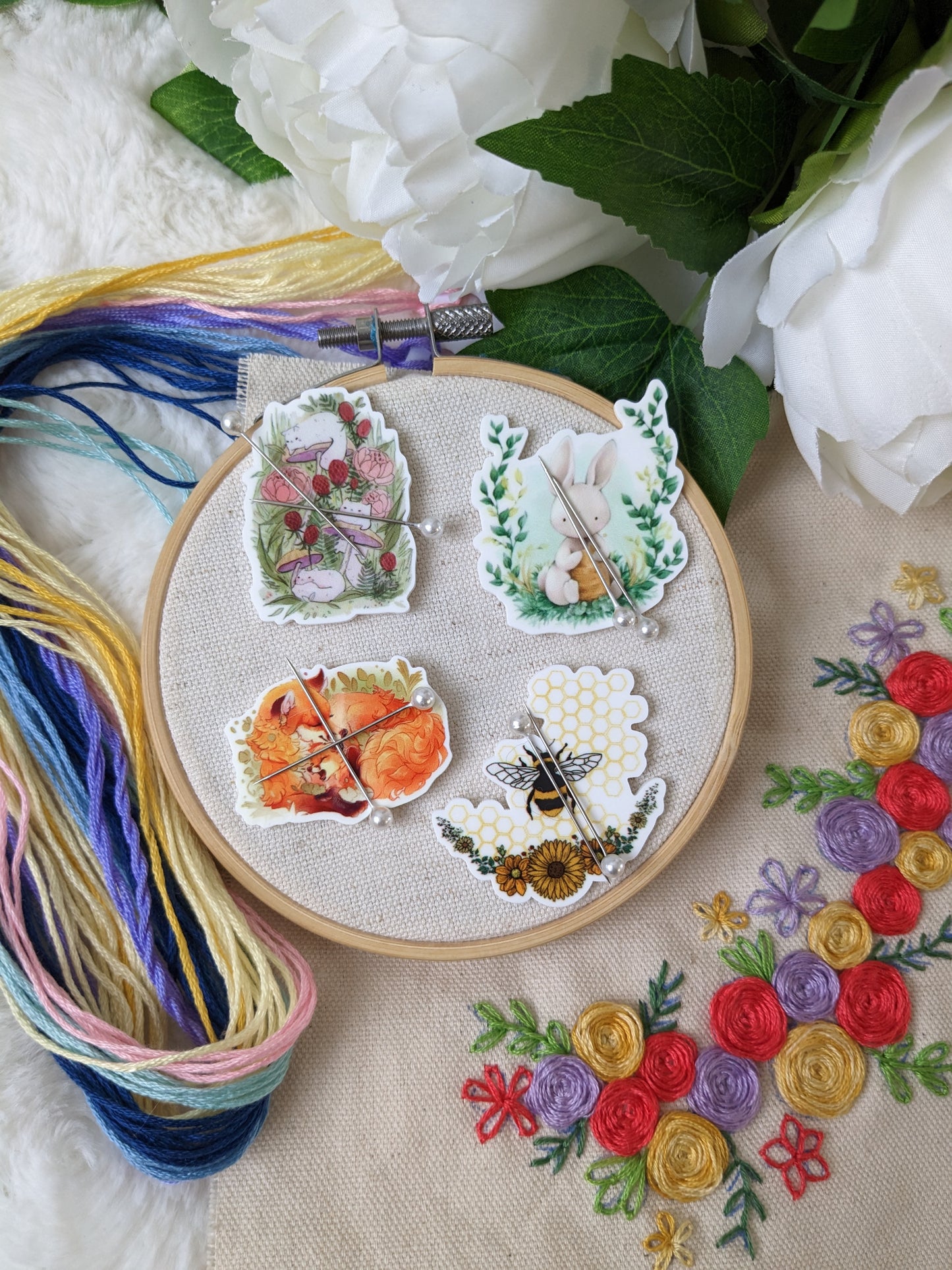 Magnetic needle holder / needle minder "Trio of cats", "Vixen and fox cub", "Bee and cells" or "Rabbit"