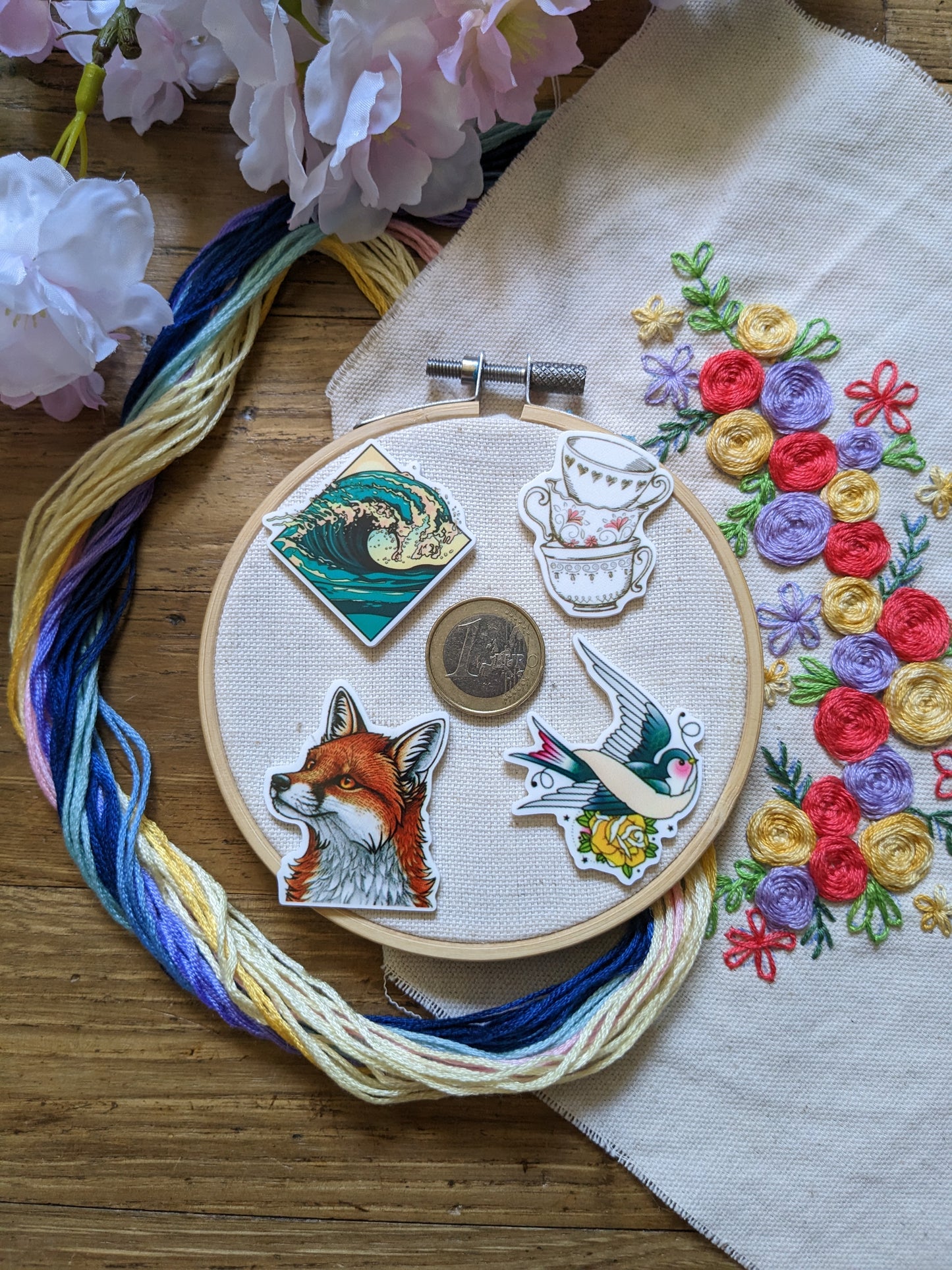 Magnetic needle holder / needle minder "Diamond wave", "Swallow", "Vintage fox" or "Cups"
