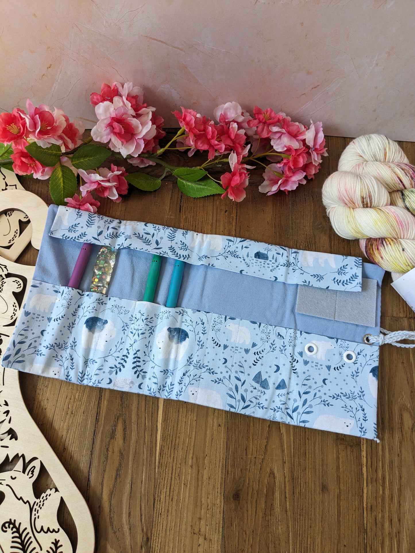 Pouch / rolling case for storing crochet hooks, "Dragonflies" pattern