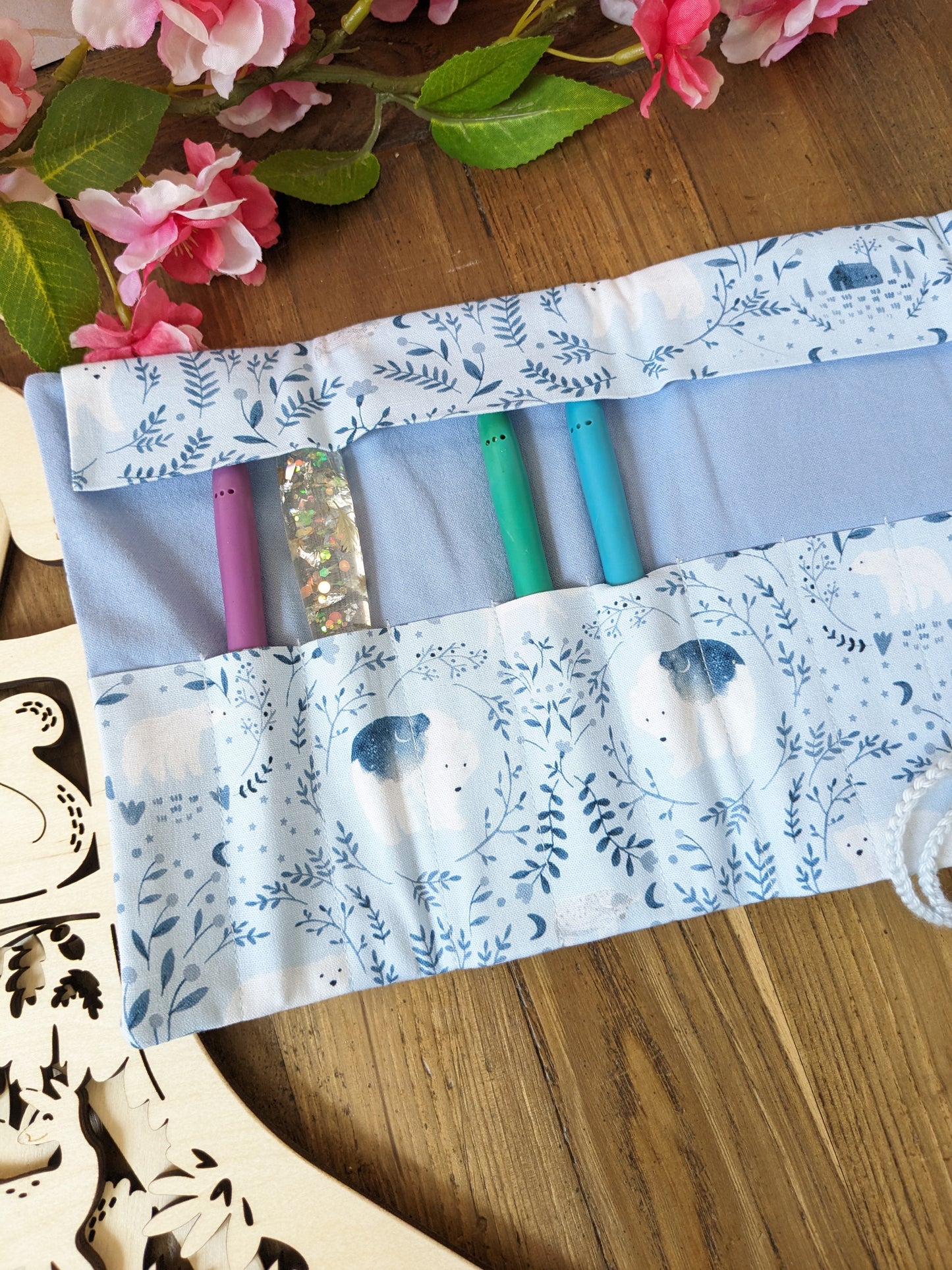 Pouch / rolling case for storing crochet hooks, "Dragonflies" pattern