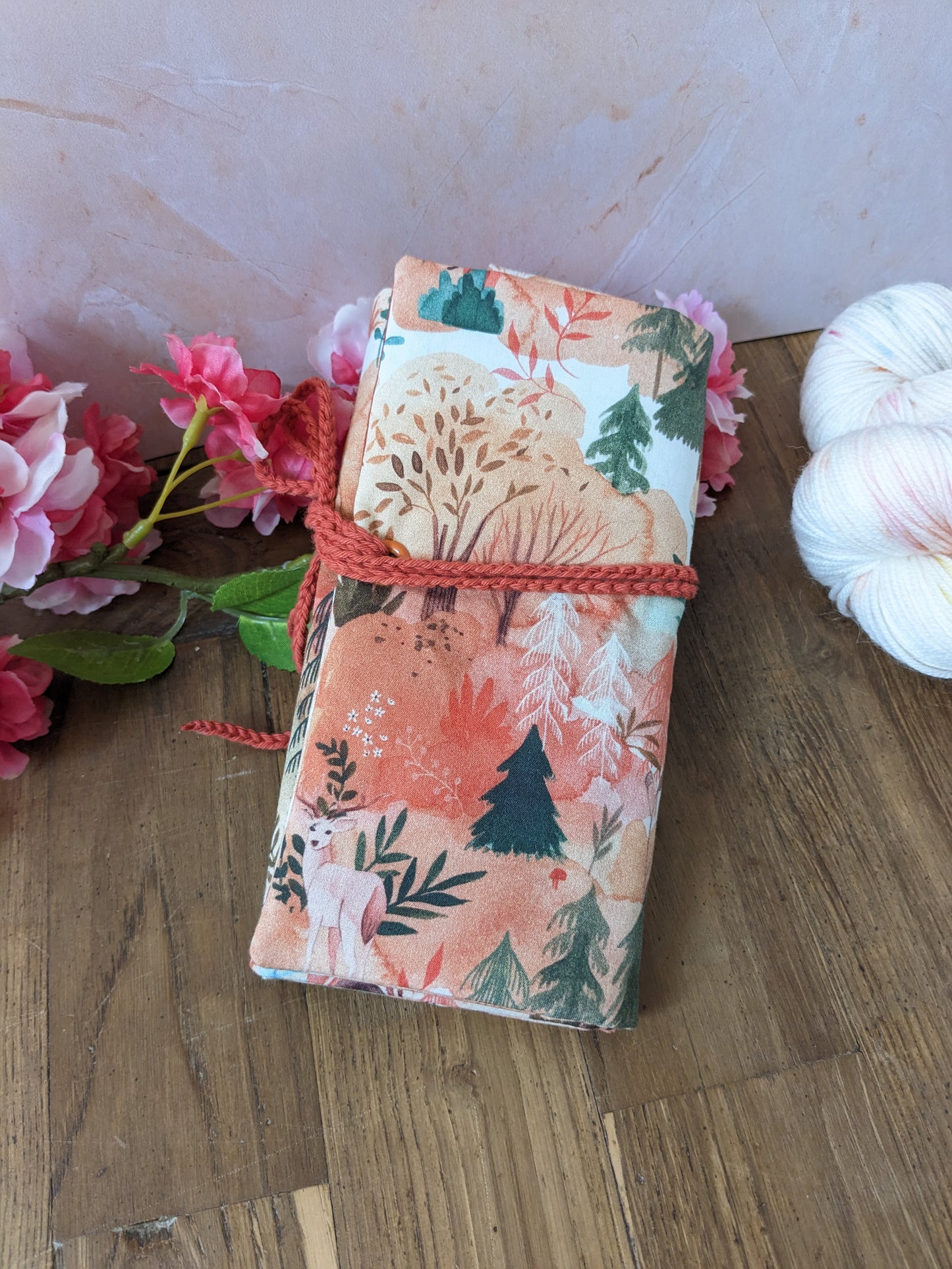 Pouch / rolling case for storing crochet hooks, "Dragonflies" pattern