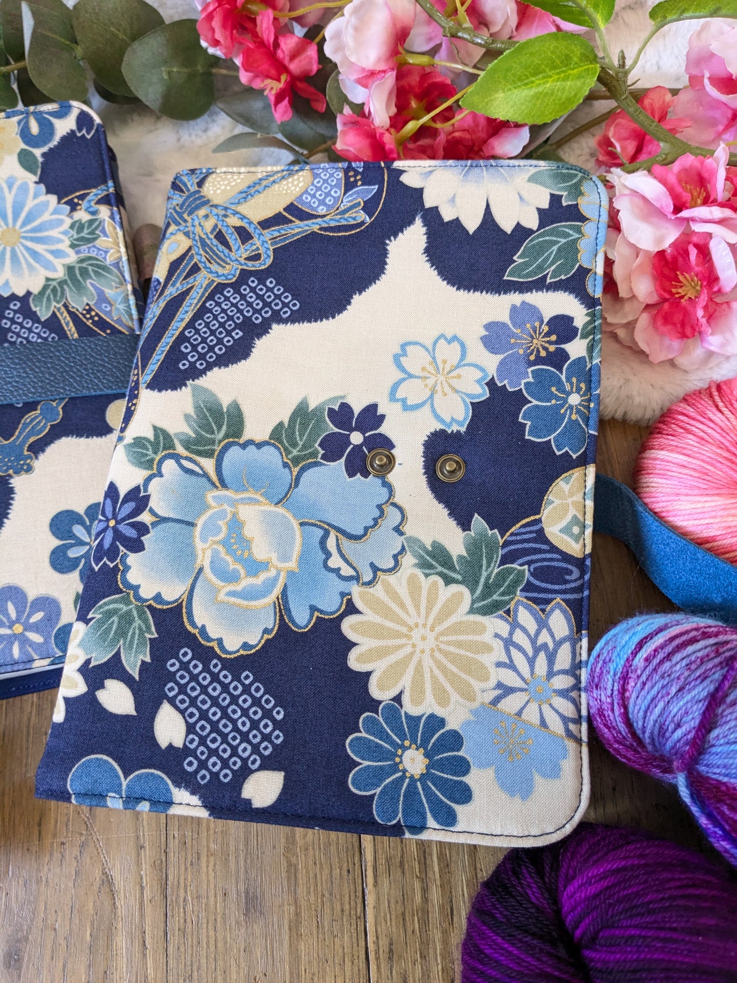Classeur à aiguilles "Fleurs japonaises" (classeur complet = couverture + structure ⚠️)