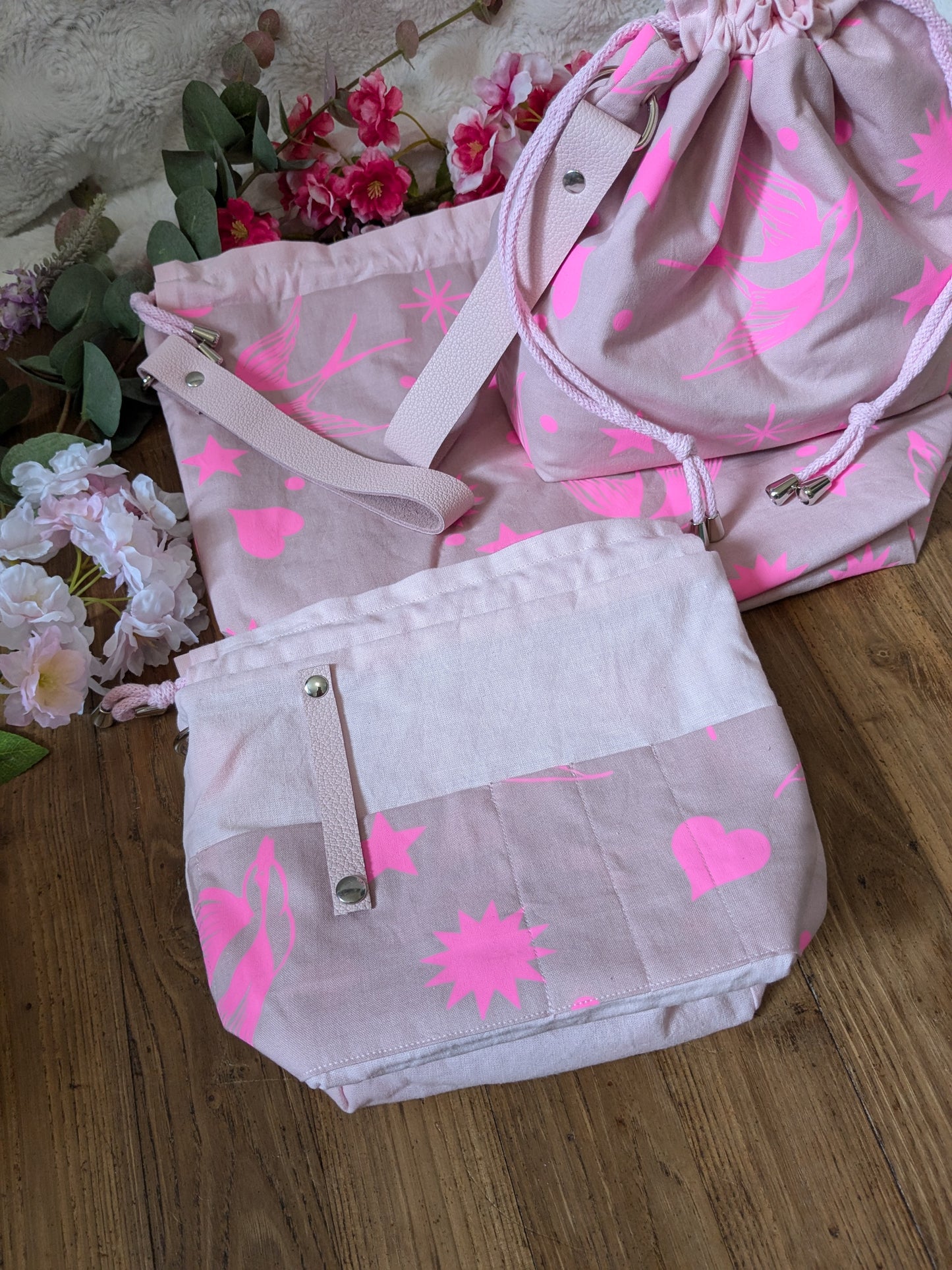 Sac à projet "Hirondelles roses fluo"