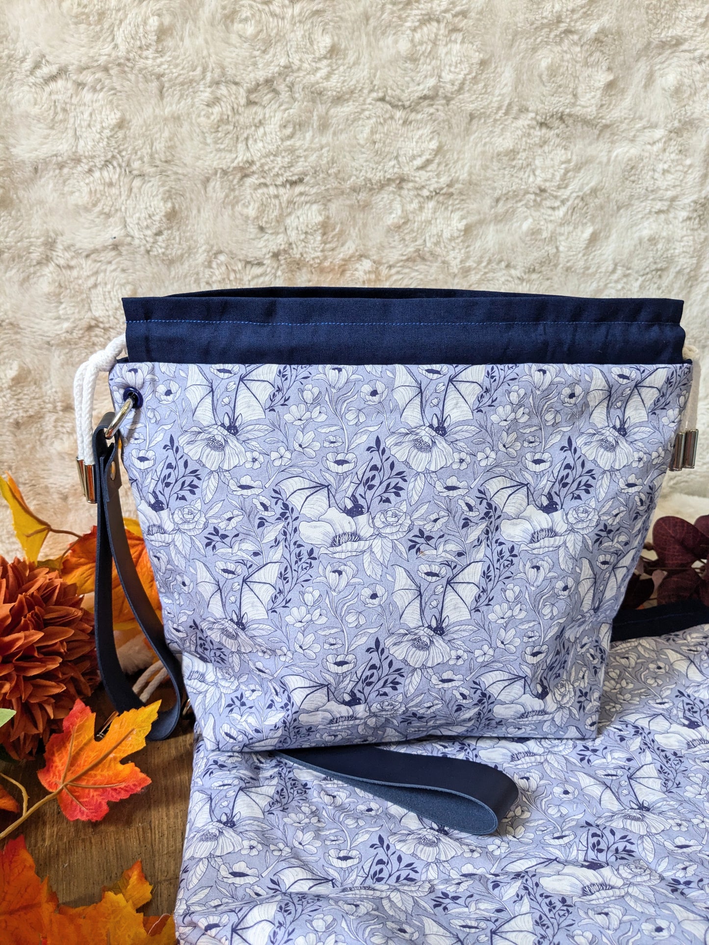 Sac à projet Basic "Chauves souris et fleurs" motif par Lixy illustration