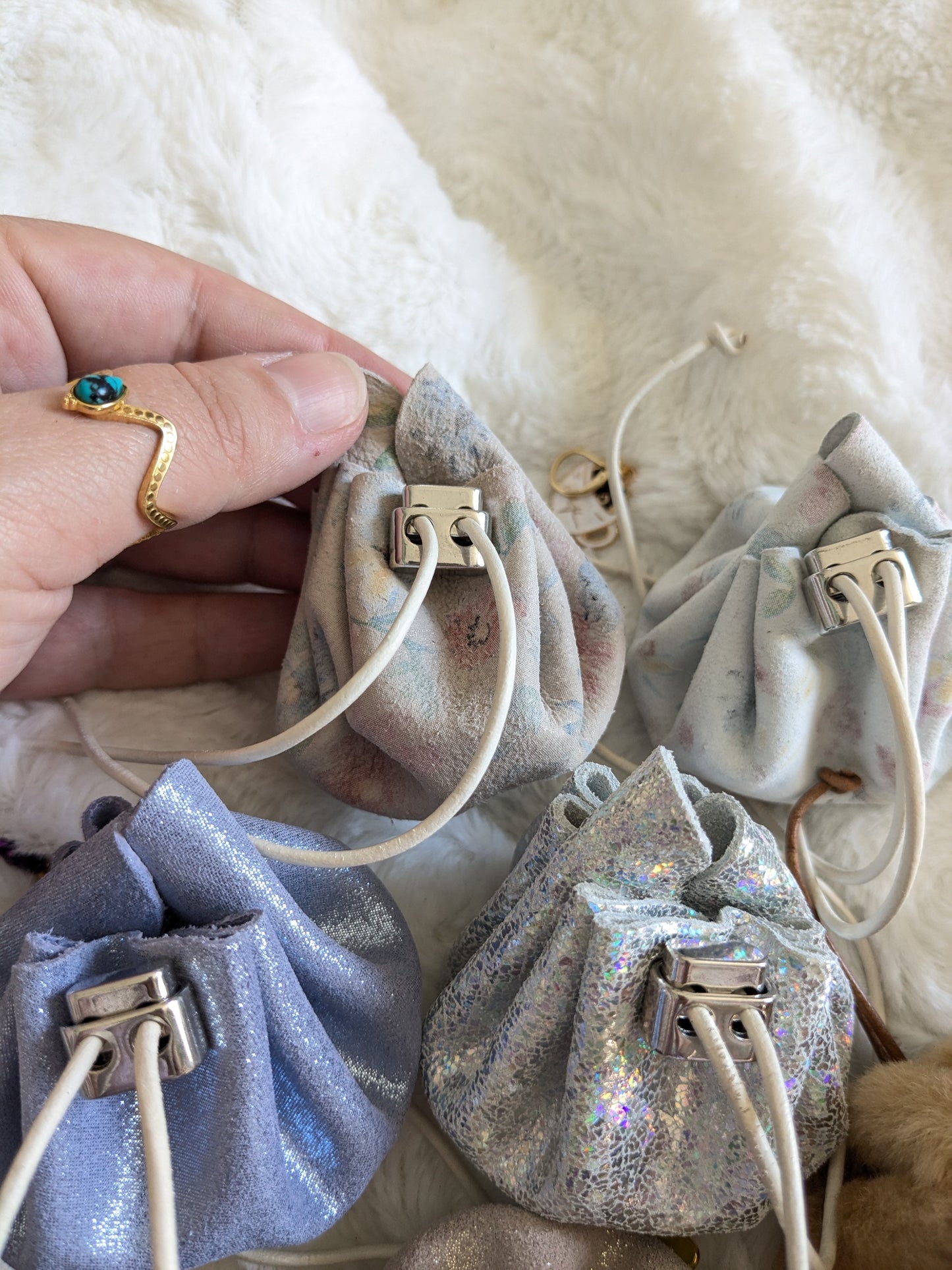 Bourse en cuir pour petits accessoires tricot