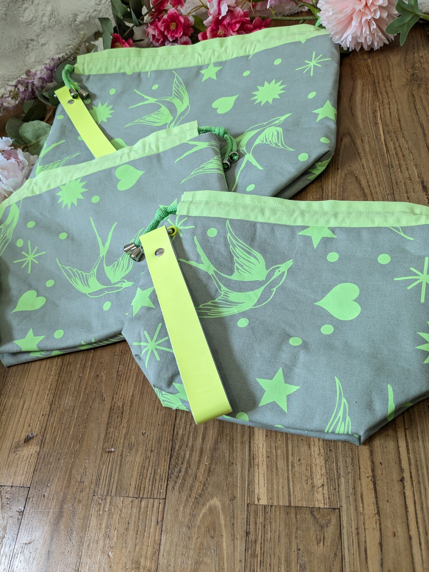 Sac à projet "Hirondelles vertes fluo"