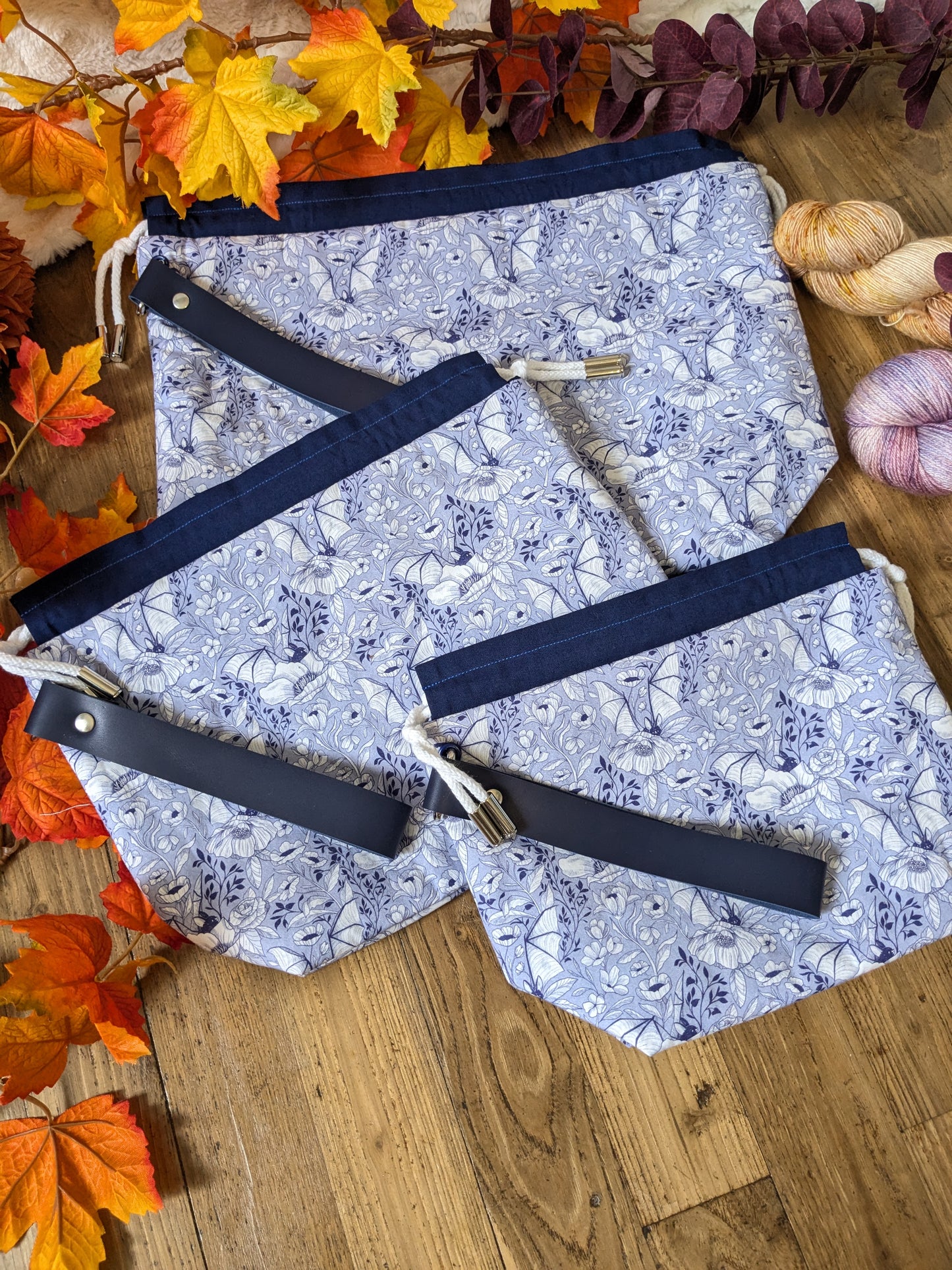 Sac à projet Basic "Chauves souris et fleurs" motif par Lixy illustration