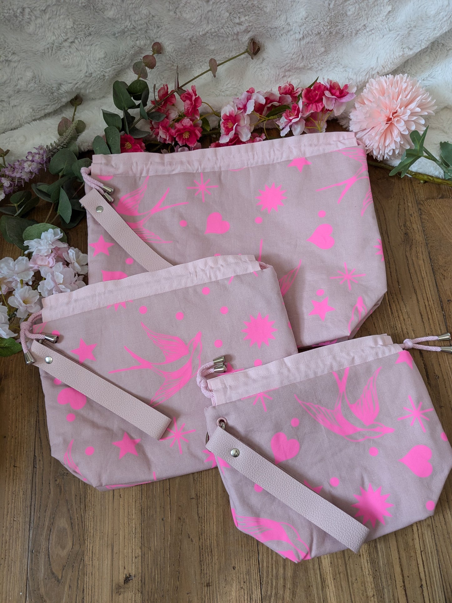 Sac à projet "Hirondelles roses fluo"