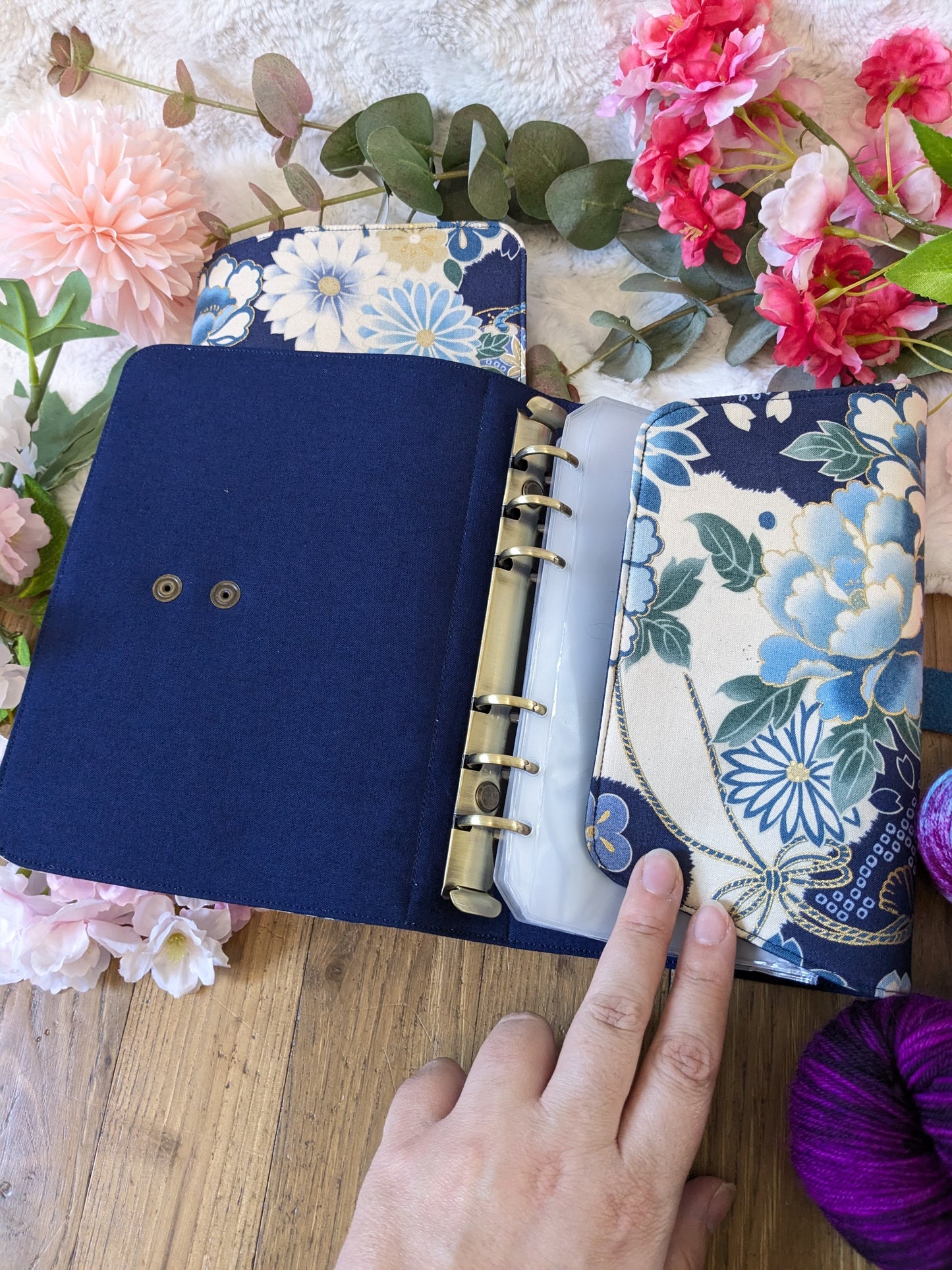 Classeur à aiguilles "Fleurs japonaises" (classeur complet = couverture + structure ⚠️)