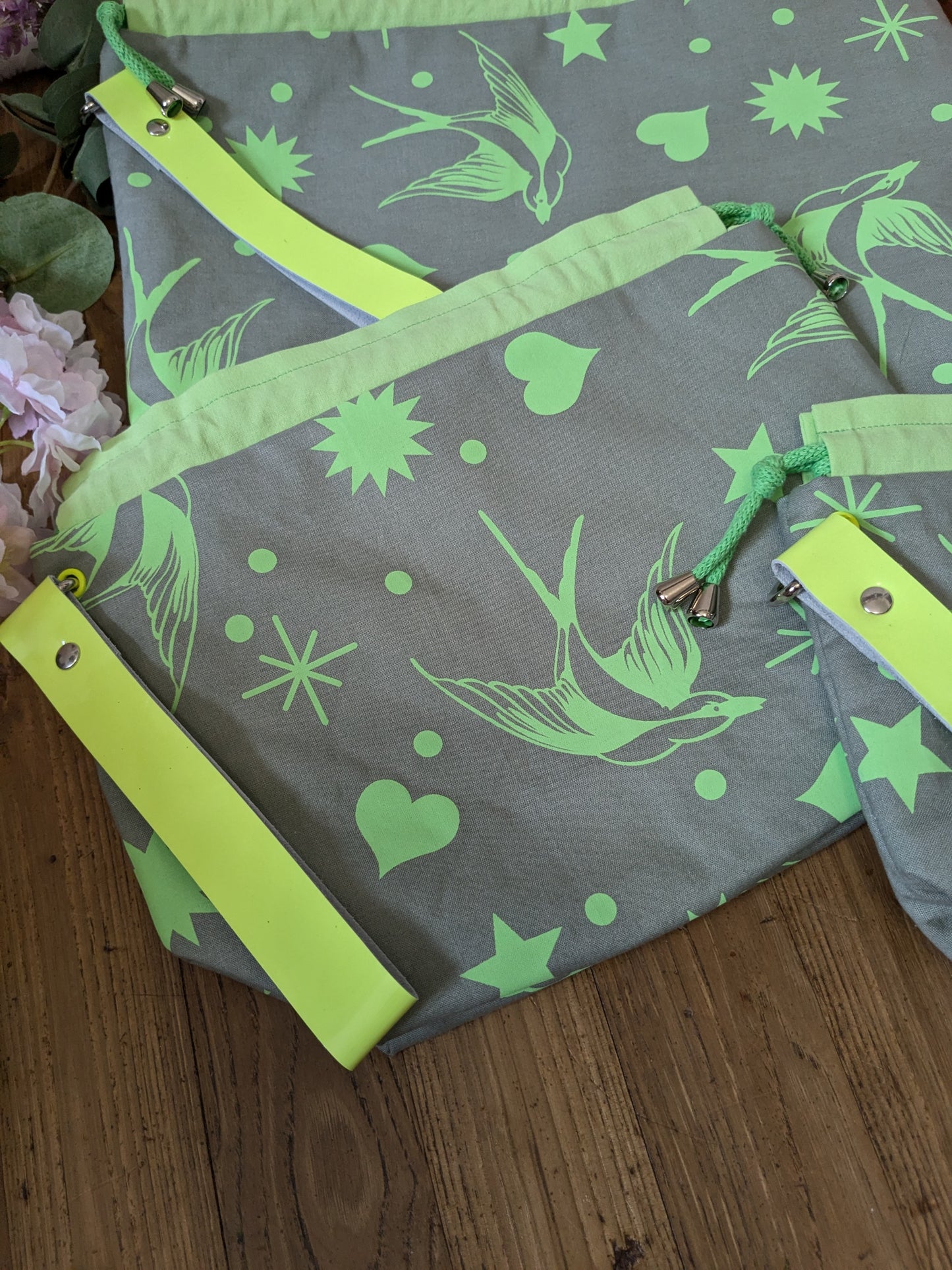 Sac à projet "Hirondelles vertes fluo"