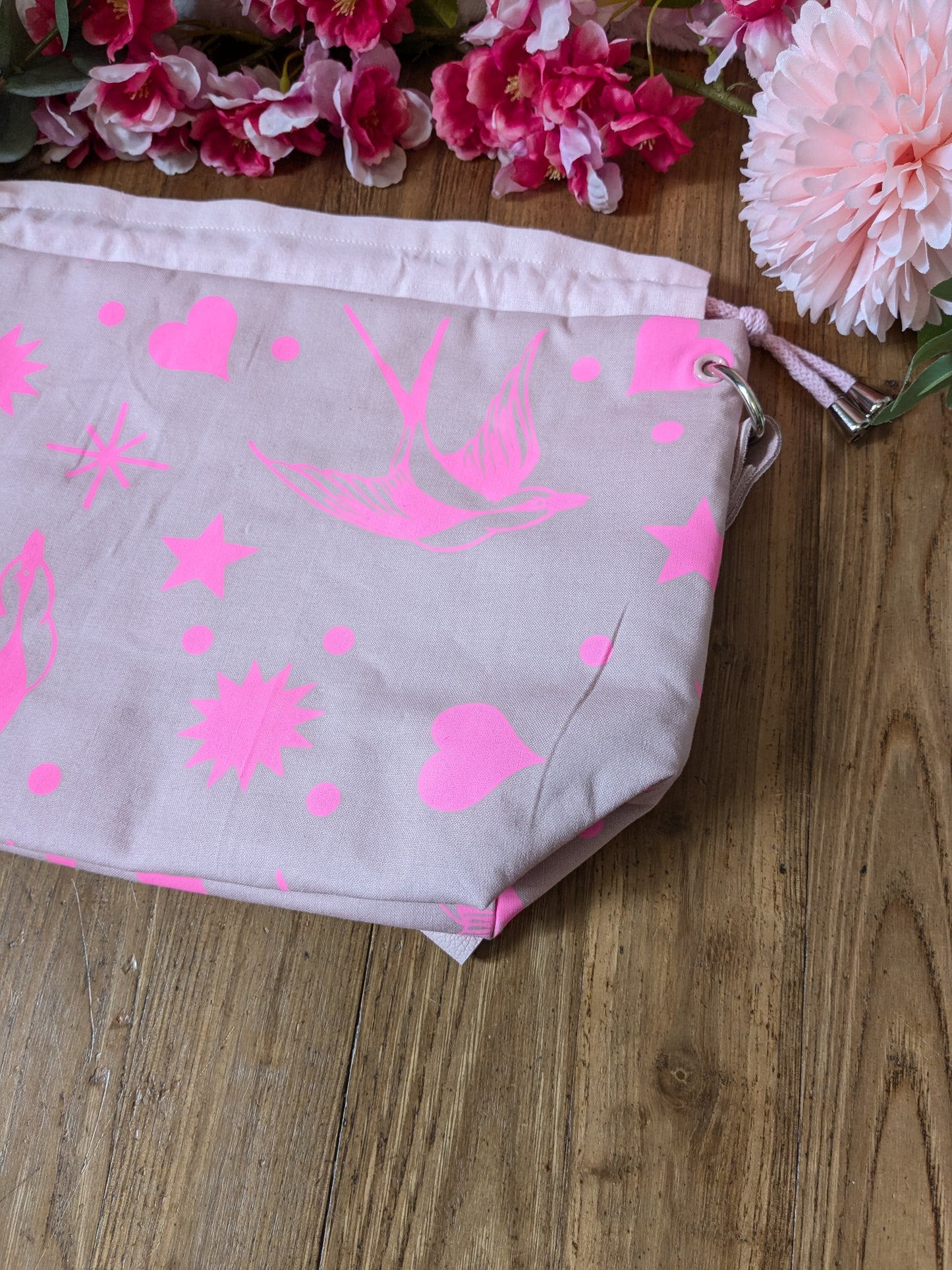 Sac à projet "Hirondelles roses fluo"