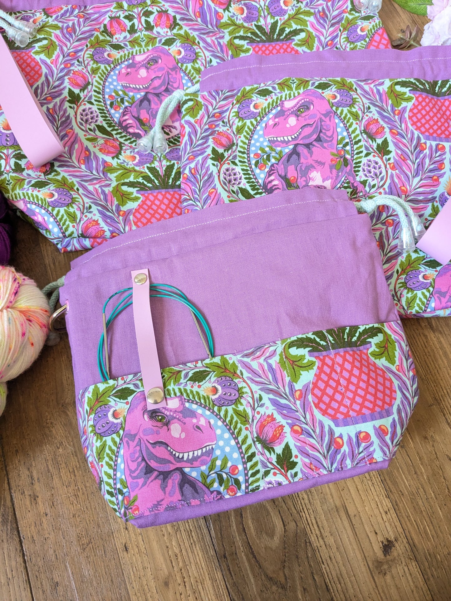 Sac à projet Basic "T-Rex roses"
