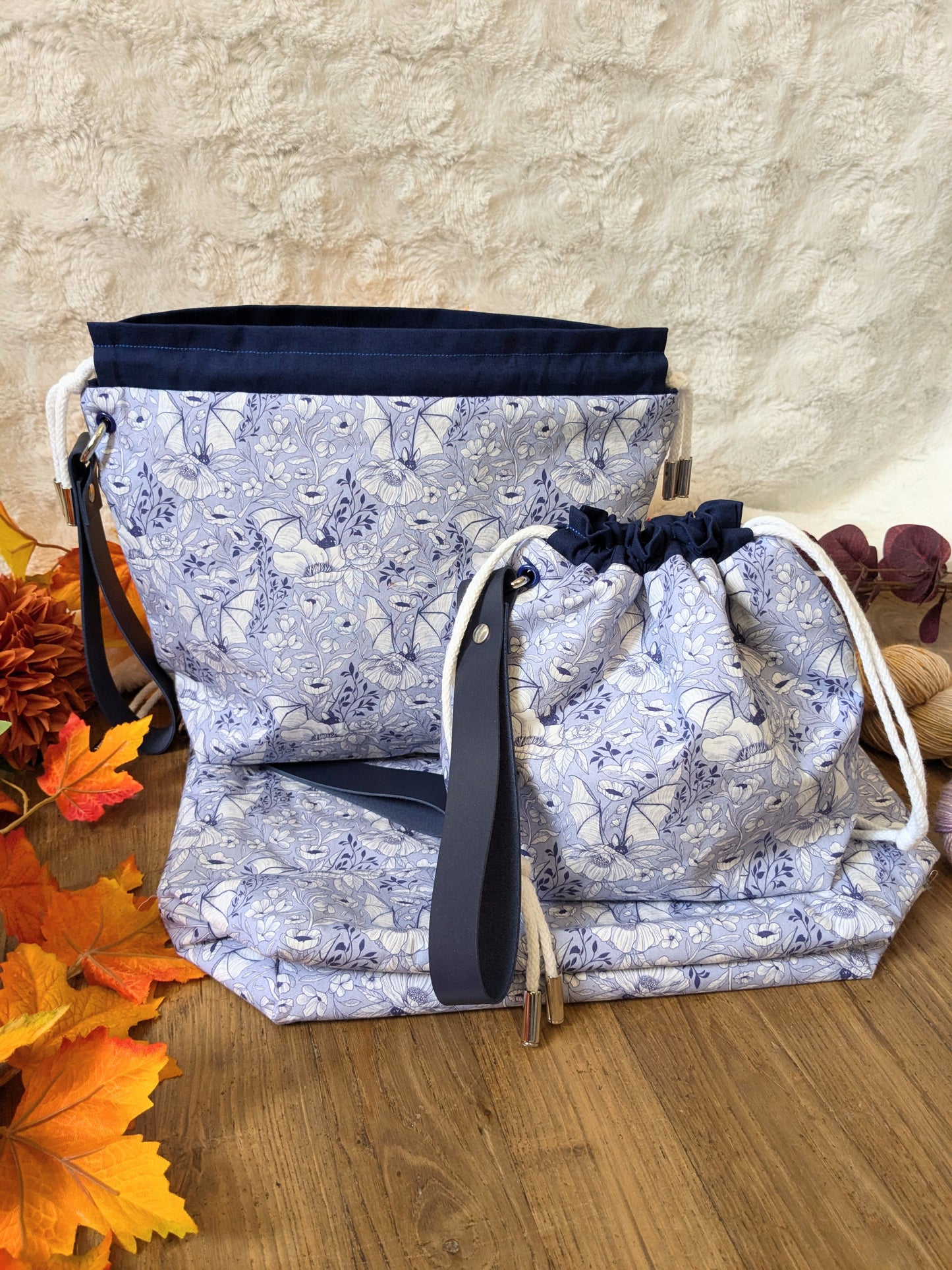 Sac à projet Basic "Chauves souris et fleurs" motif par Lixy illustration