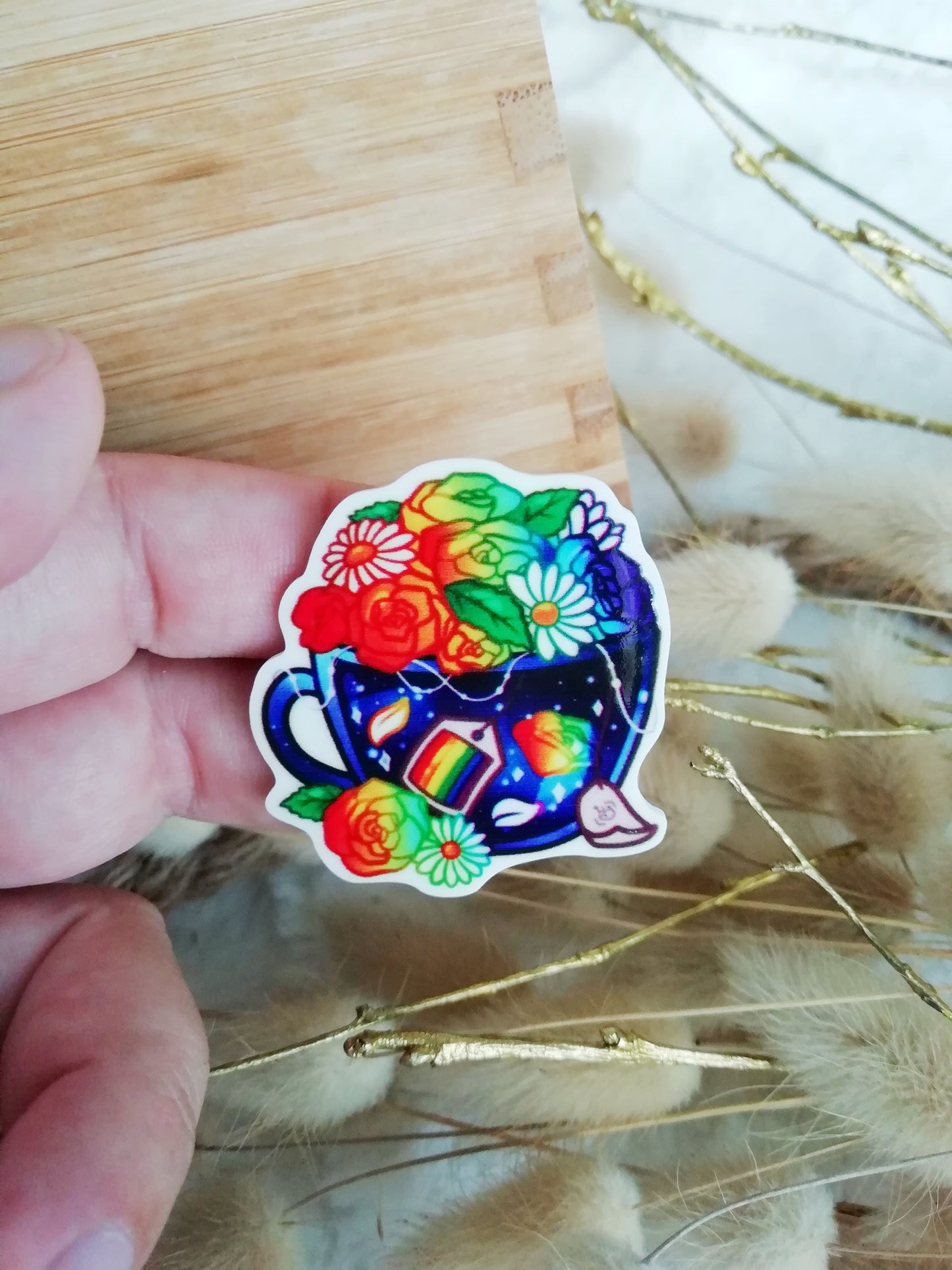 Magnetic needle holder / needle minder "Silhouette", "Multicolored tea" or "Flower matcha"
