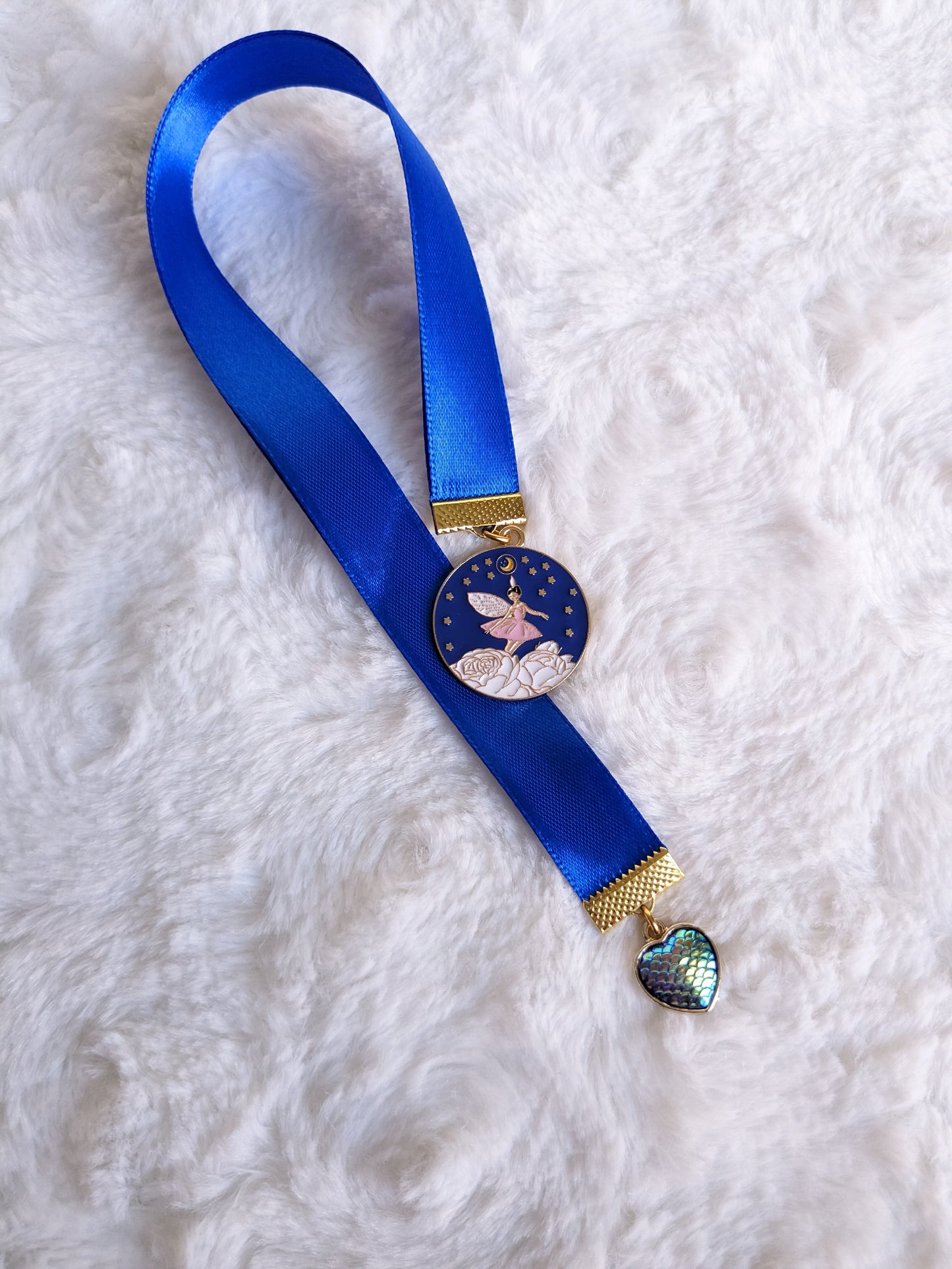 Anti-loss magnetic ribbon bookmark, model of your choice