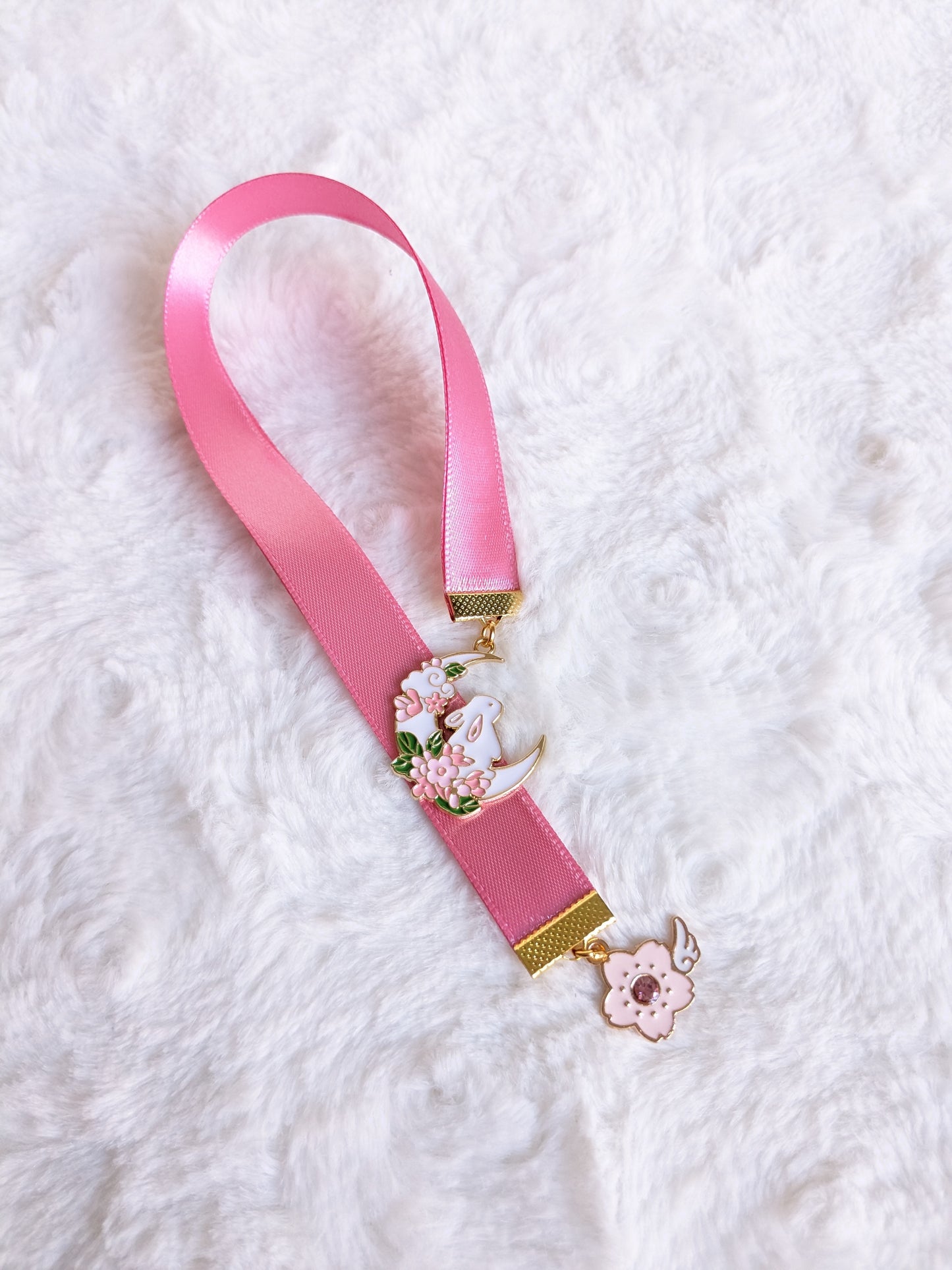 Anti-loss magnetic ribbon bookmark, model of your choice