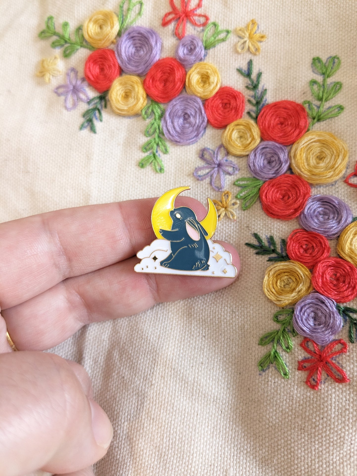 Magnetic needle holder for embroidery "White Rabbit and Moon", "Rabbit and Yellow Moon", "Planet Rabbit" and "Chaturne"