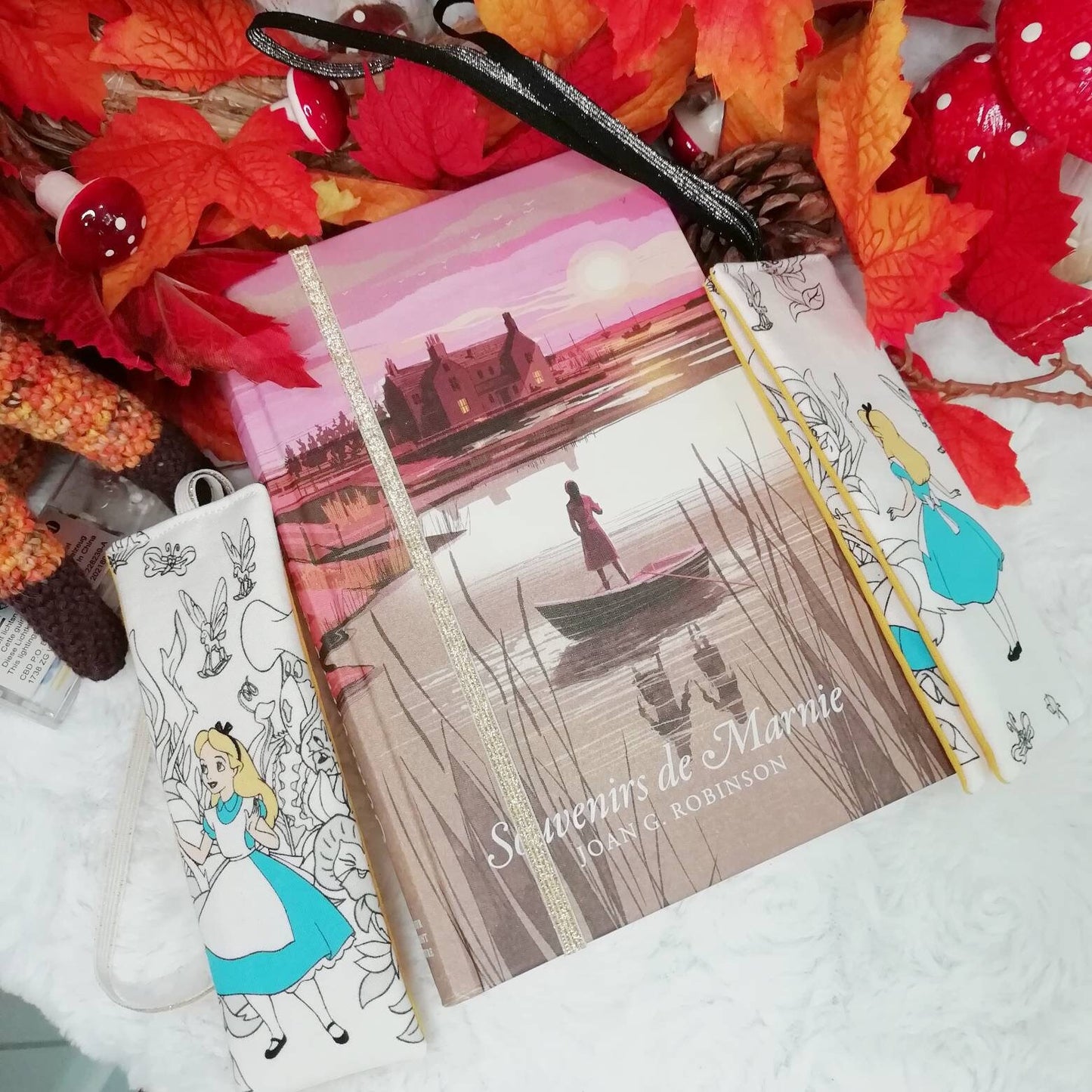Elastic bookmark "Alice in Wonderland"