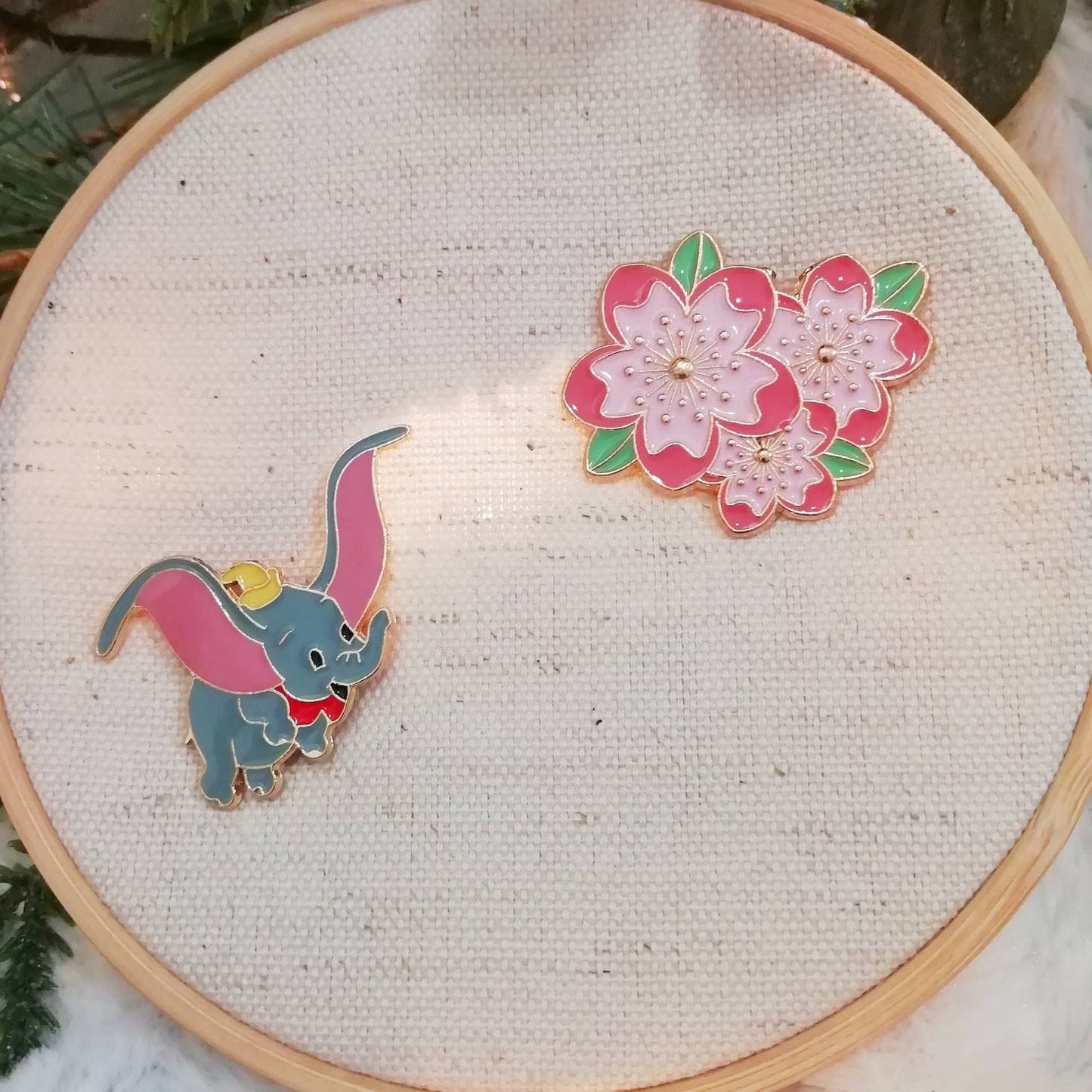 Magnetic needle holder / needle minder "Elephant" and "Cherry blossoms"