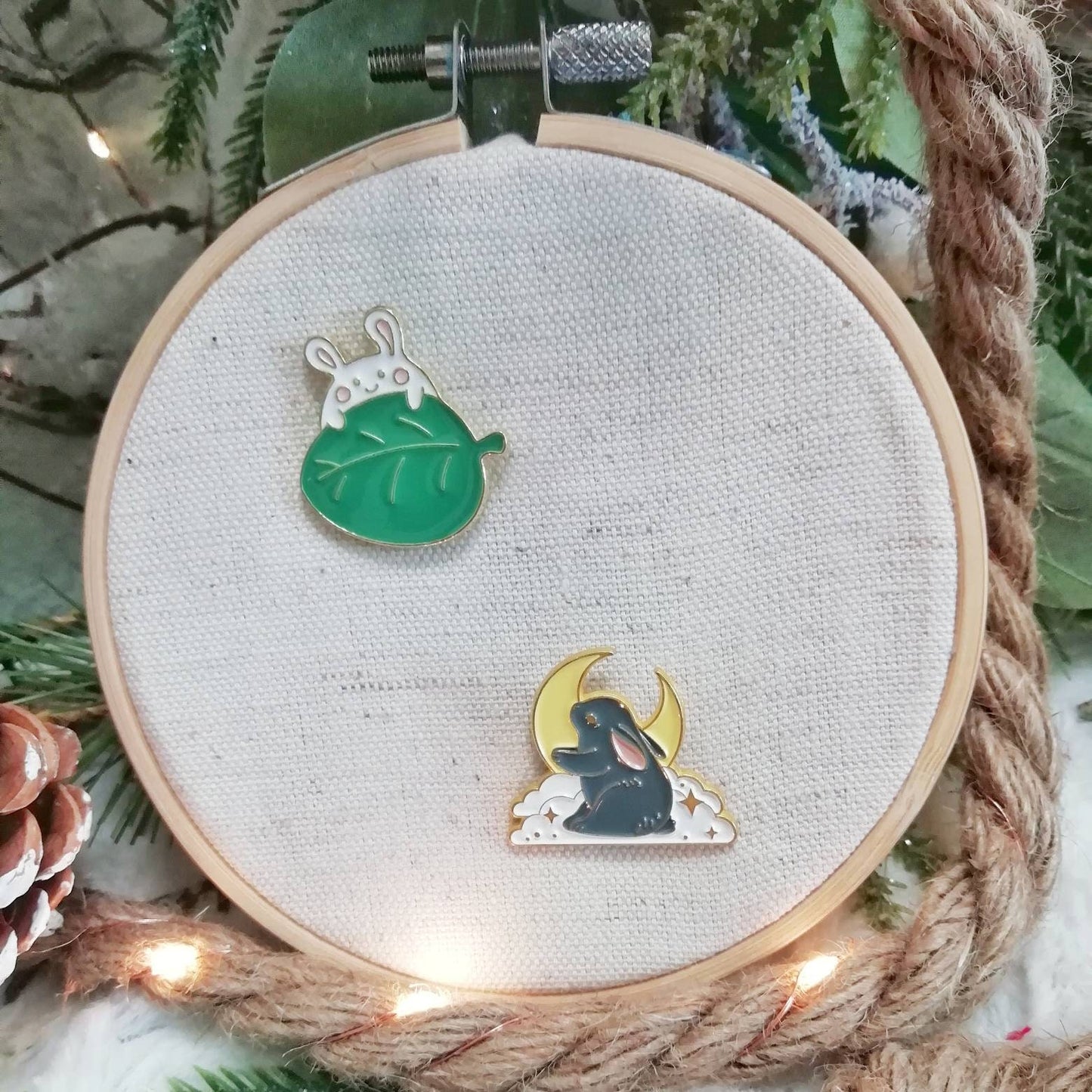 Magnetic needle holder / needle minder "Rabbit and leaf", "Rabbit and moon"
