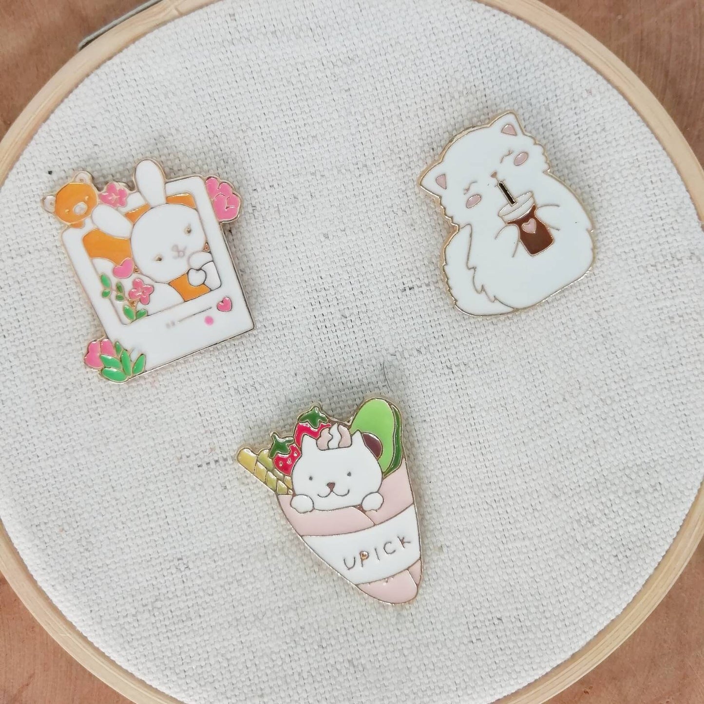 Magnetic needle holder for embroidery "Cat and coffee", "Rabbit photo", "Cat roll"