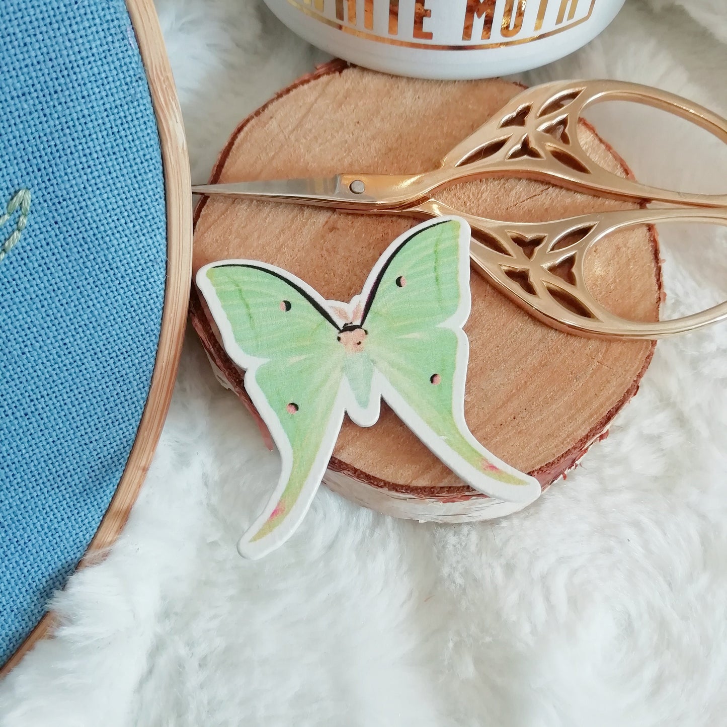 Magnetic needle holder / needle minder Green butterflies
