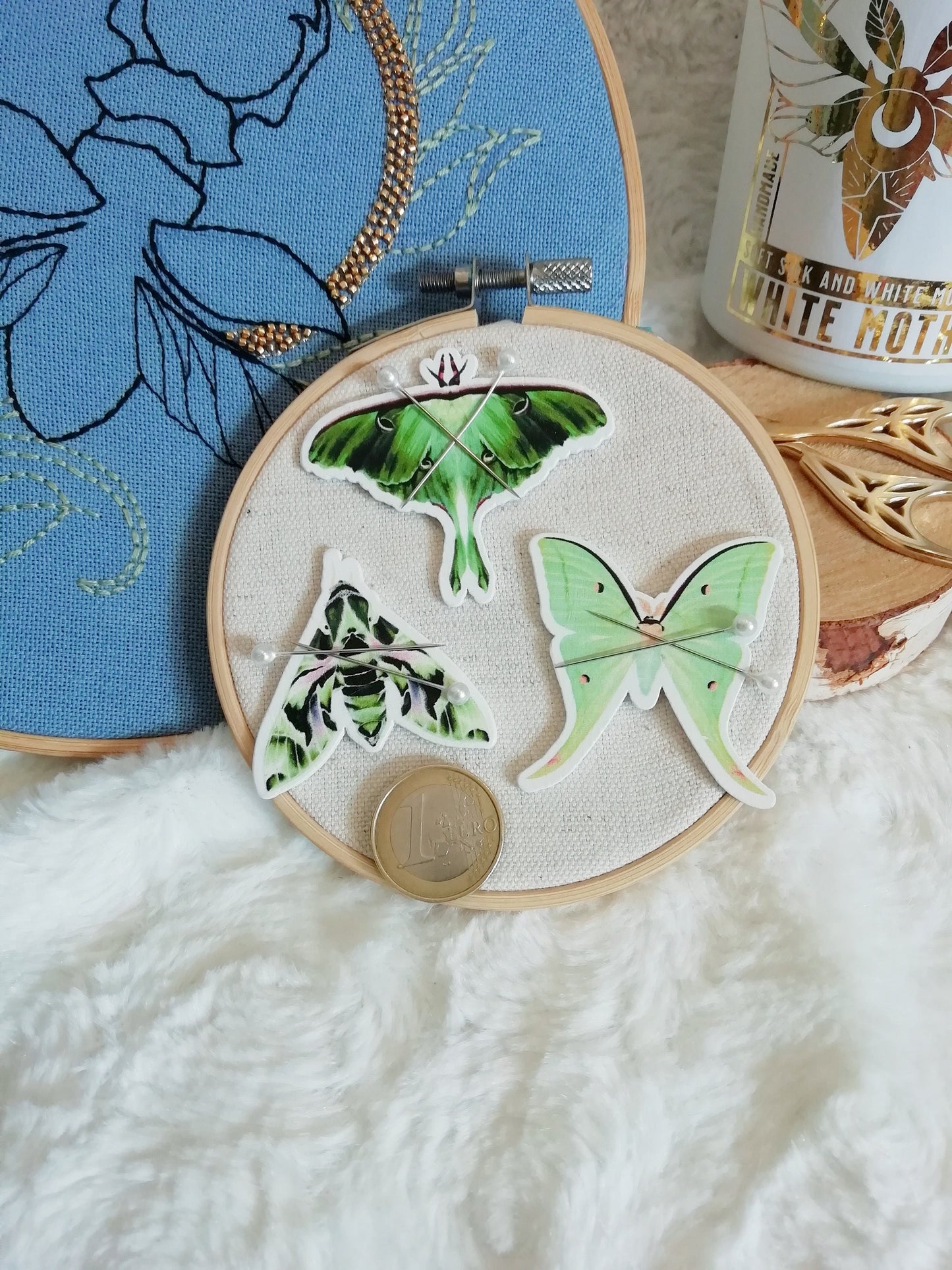 Magnetic needle holder / needle minder Green butterflies