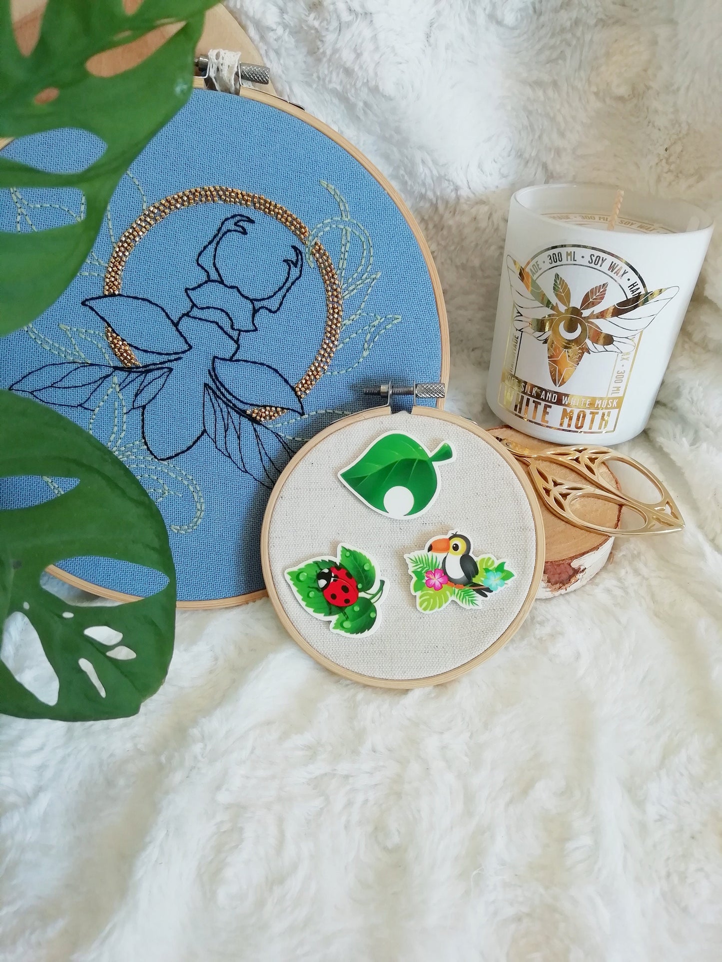 Magnetic needle holder / needle minder "Leaf", "Ladybug" or "Tropical Toucan"