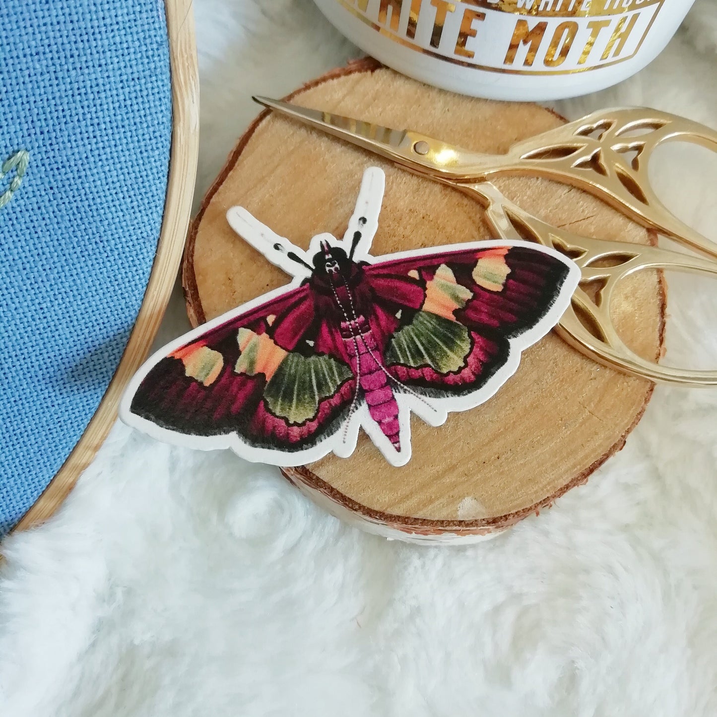 Magnetic needle holder / needle minder "Pink butterfly", "Pink arum" or "Moth"