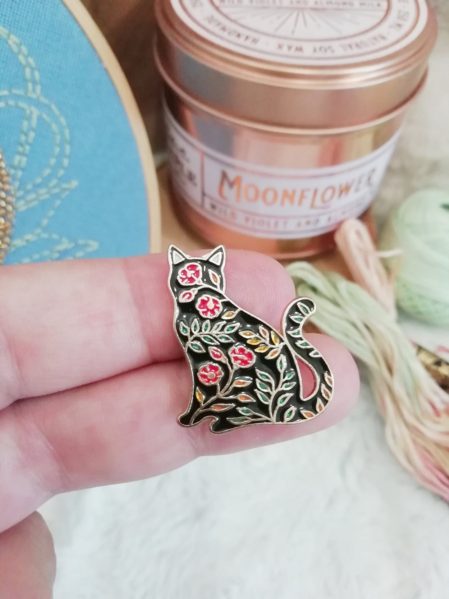 Magnetic needle holder for embroidery "Red peony", "Kitsune", "Flower cat"