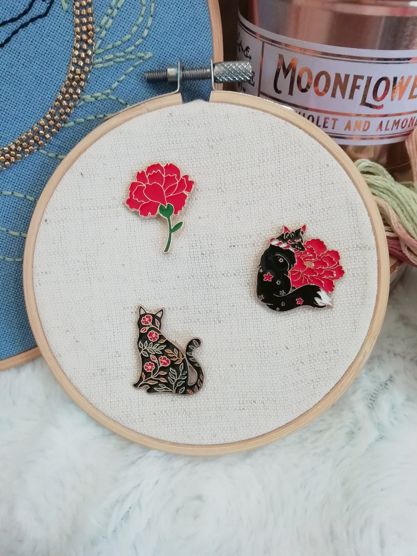 Magnetic needle holder for embroidery "Red peony", "Kitsune", "Flower cat"
