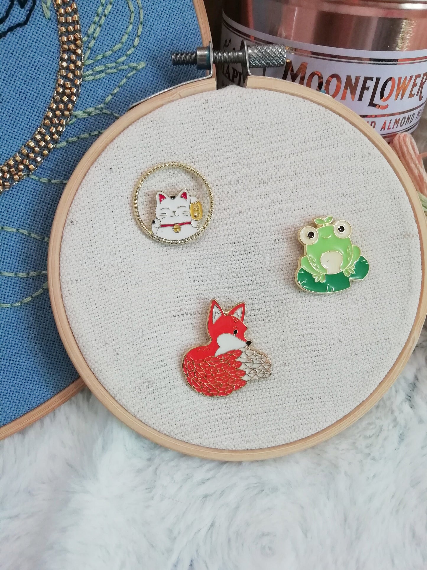 Magnetic needle holder for embroidery "Fox", "Maneki neko", "Frog"