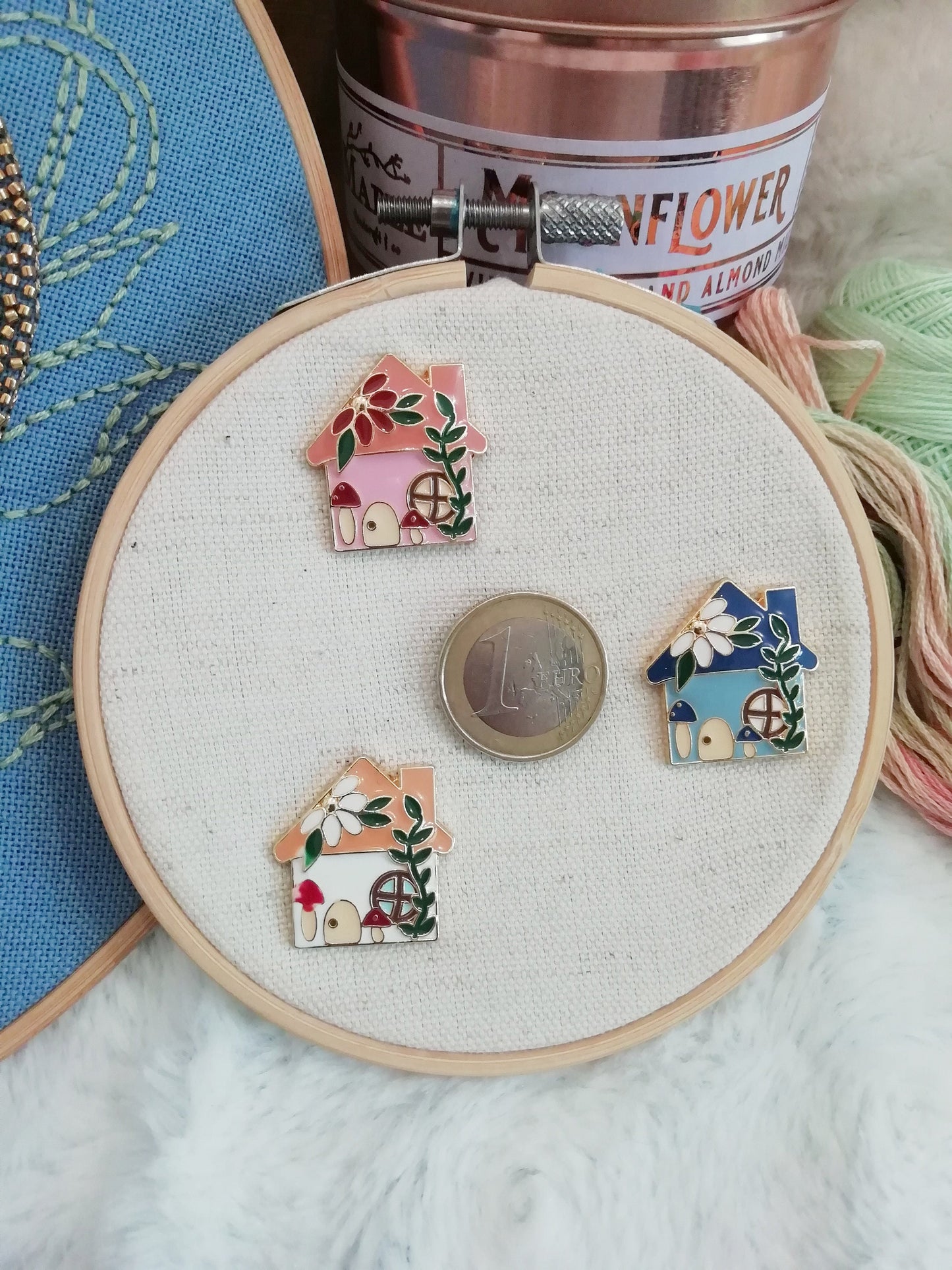 Magnetic needle holder for embroidery "Pink house", "Beige house", "Blue house"