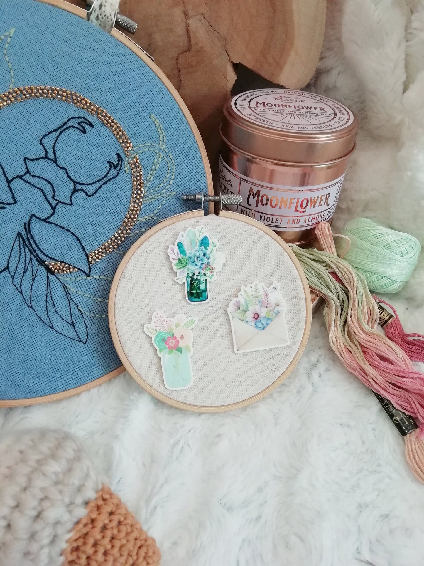 Magnetic needle holder / needle minder "Bouquet and feathers", "Flower envelope" or "Pastel bouquet"
