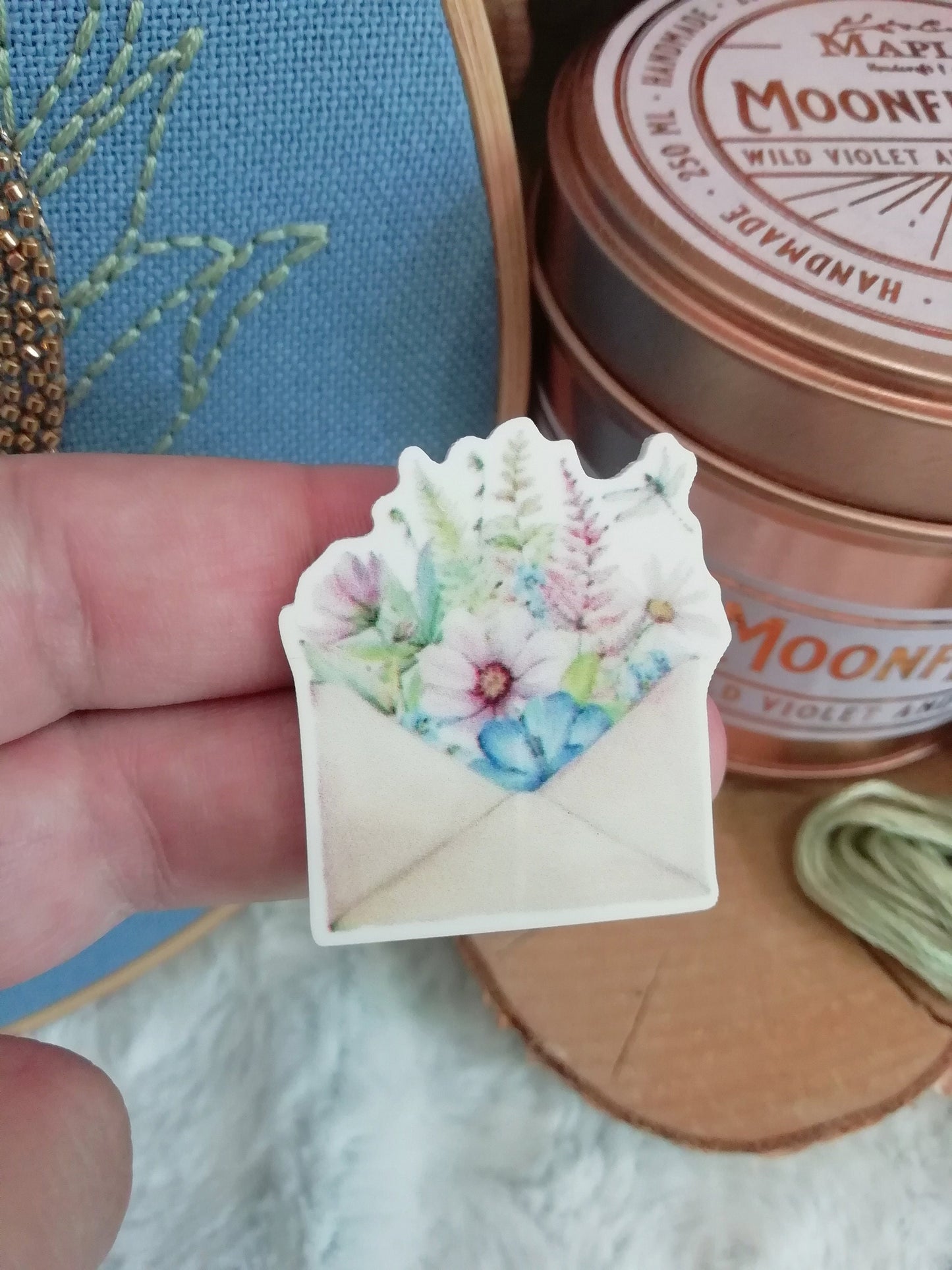 Magnetic needle holder / needle minder "Bouquet and feathers", "Flower envelope" or "Pastel bouquet"