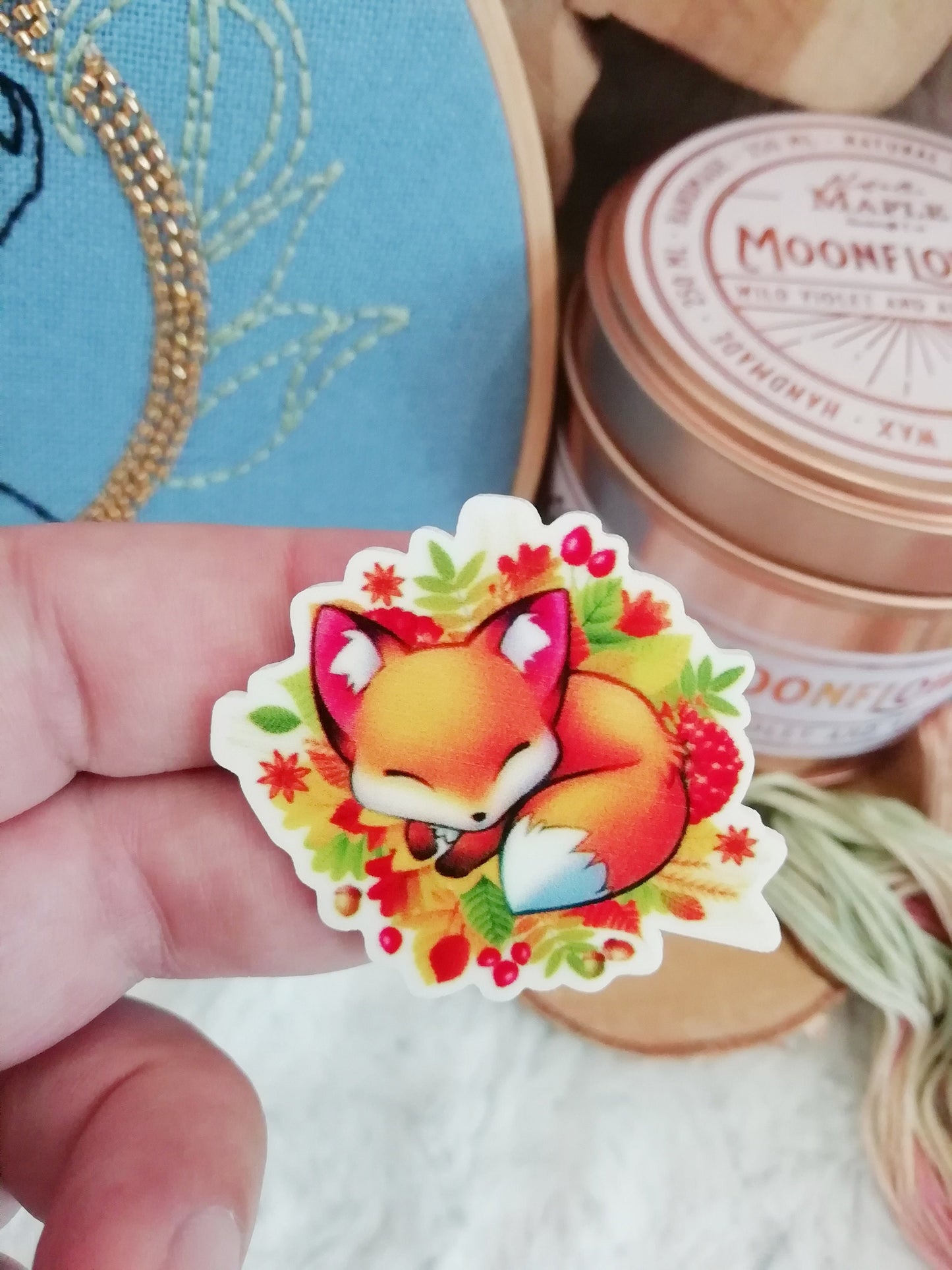 Magnetic needle holder / needle minder "Cute fox", "Sleepy fox" or "Eclats de lumiere"