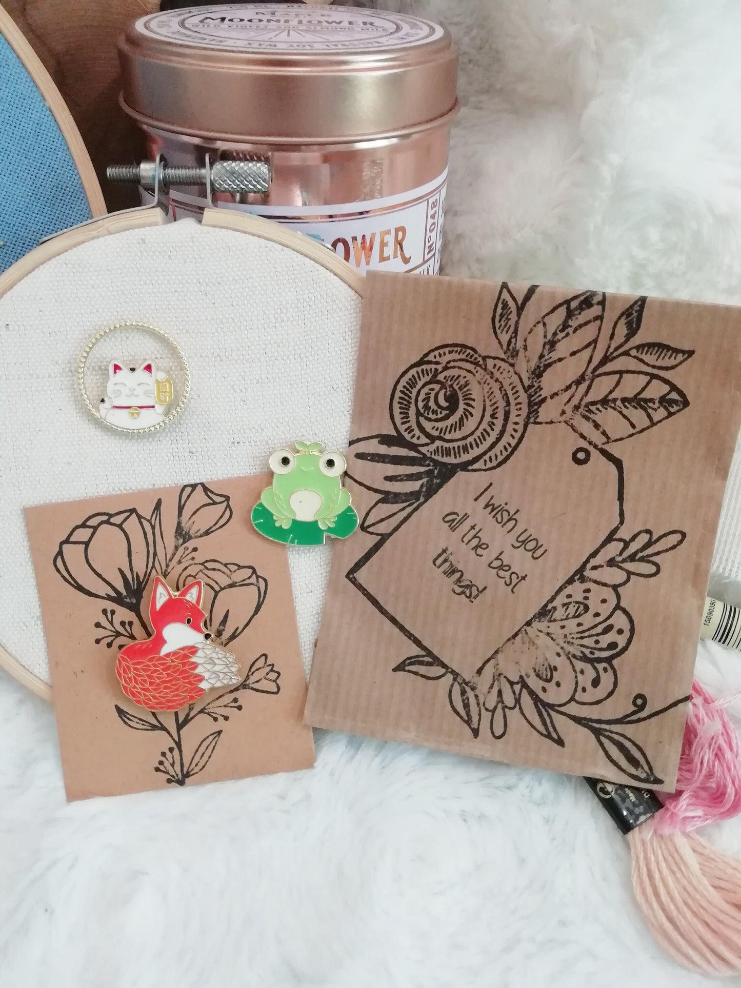 Magnetic needle holder for embroidery "Fox", "Maneki neko", "Frog"