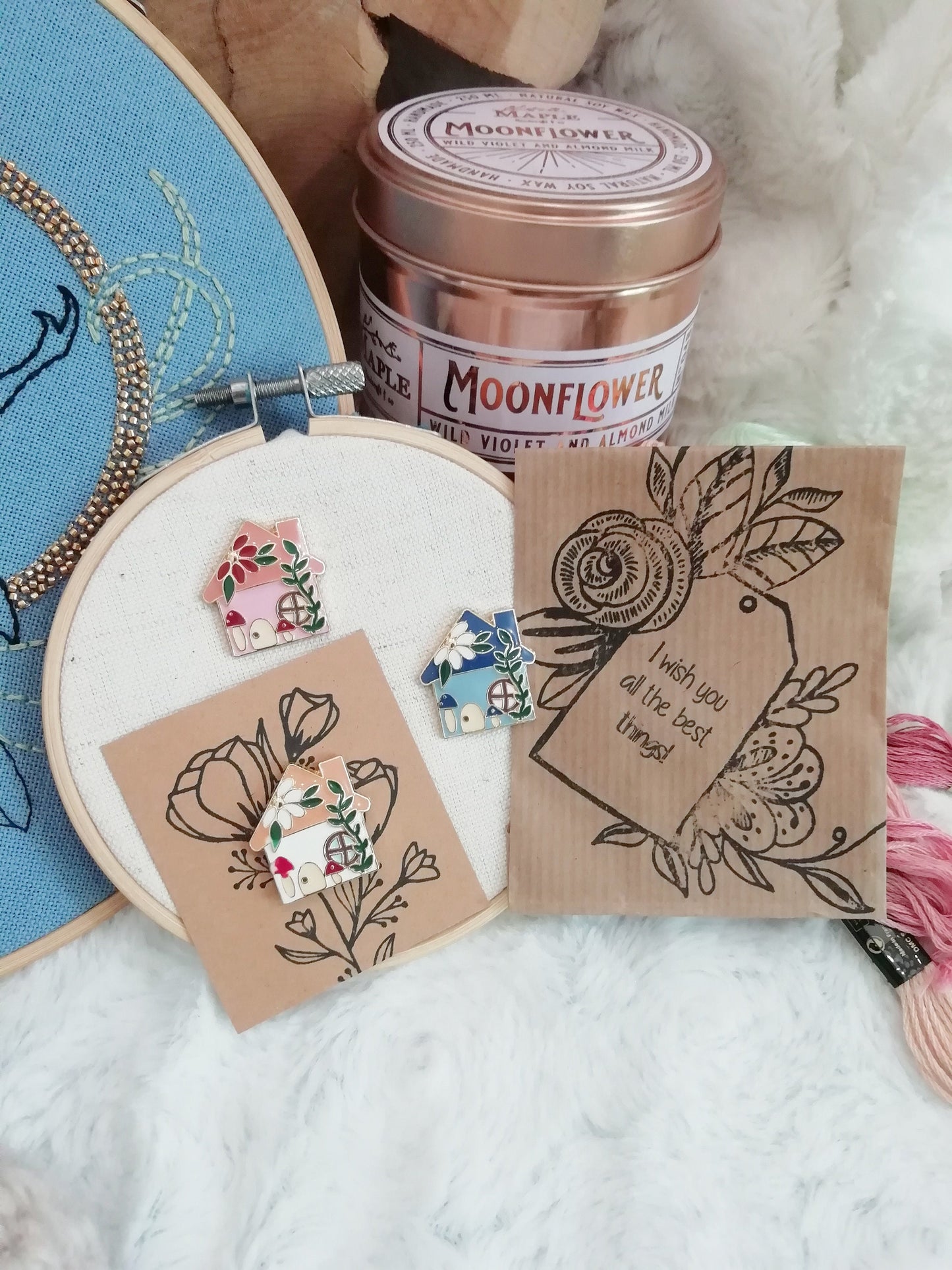 Magnetic needle holder for embroidery "Pink house", "Beige house", "Blue house"