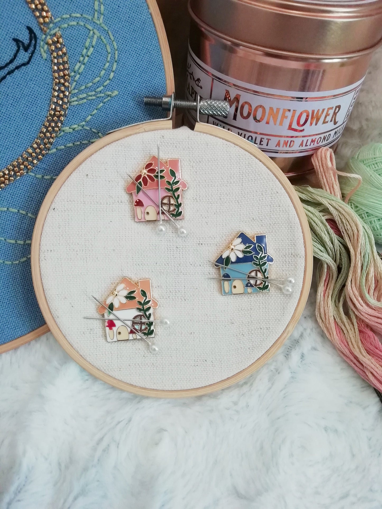 Magnetic needle holder for embroidery "Pink house", "Beige house", "Blue house"